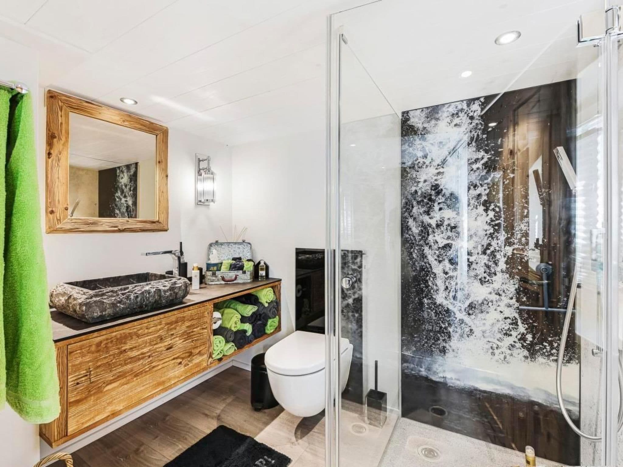 Bathroom / Wellness