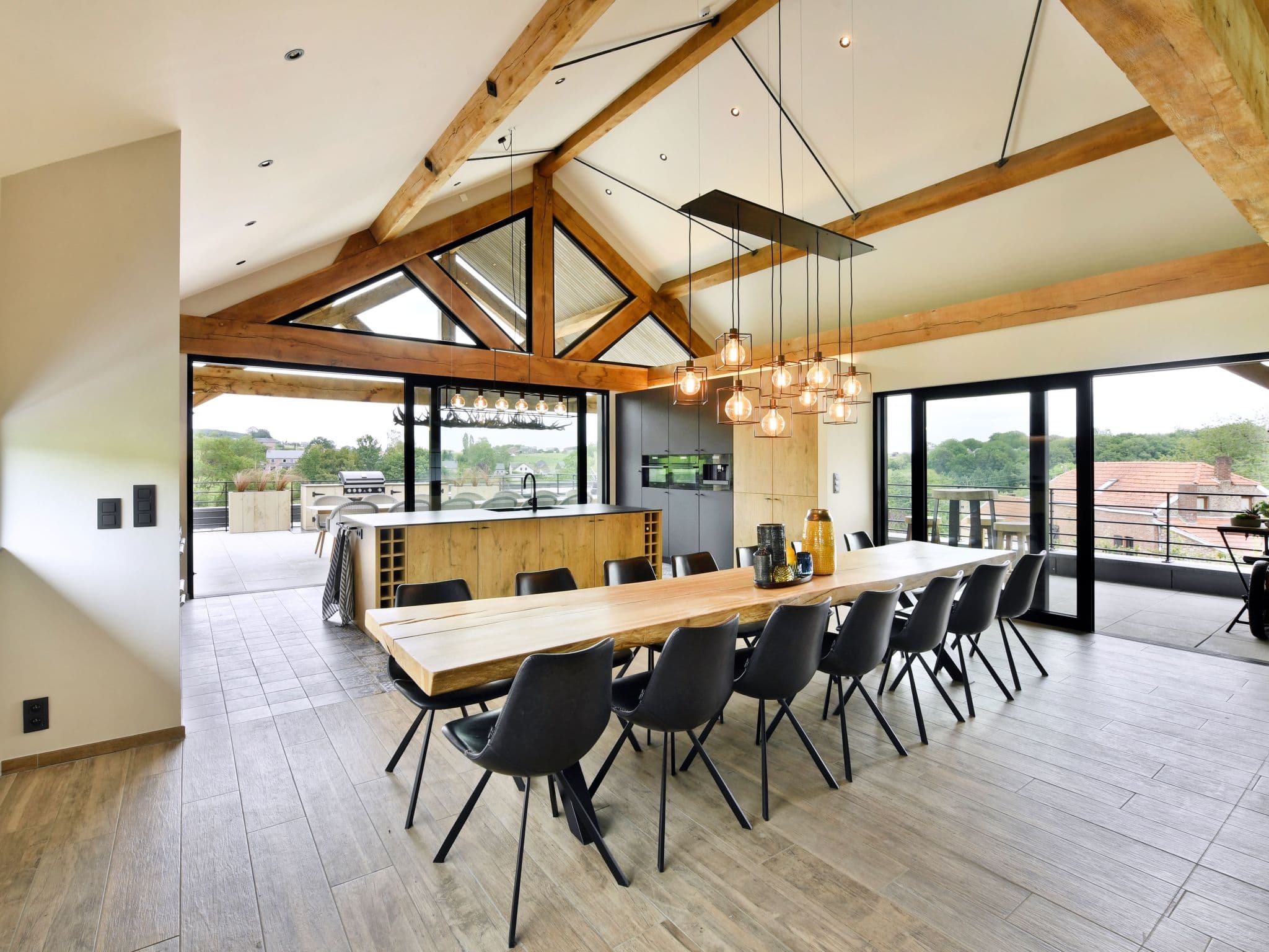 Kitchen / Dining Room