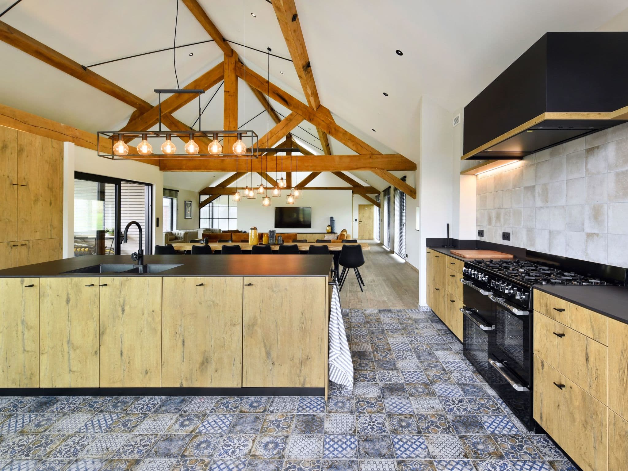 Kitchen / Dining Room