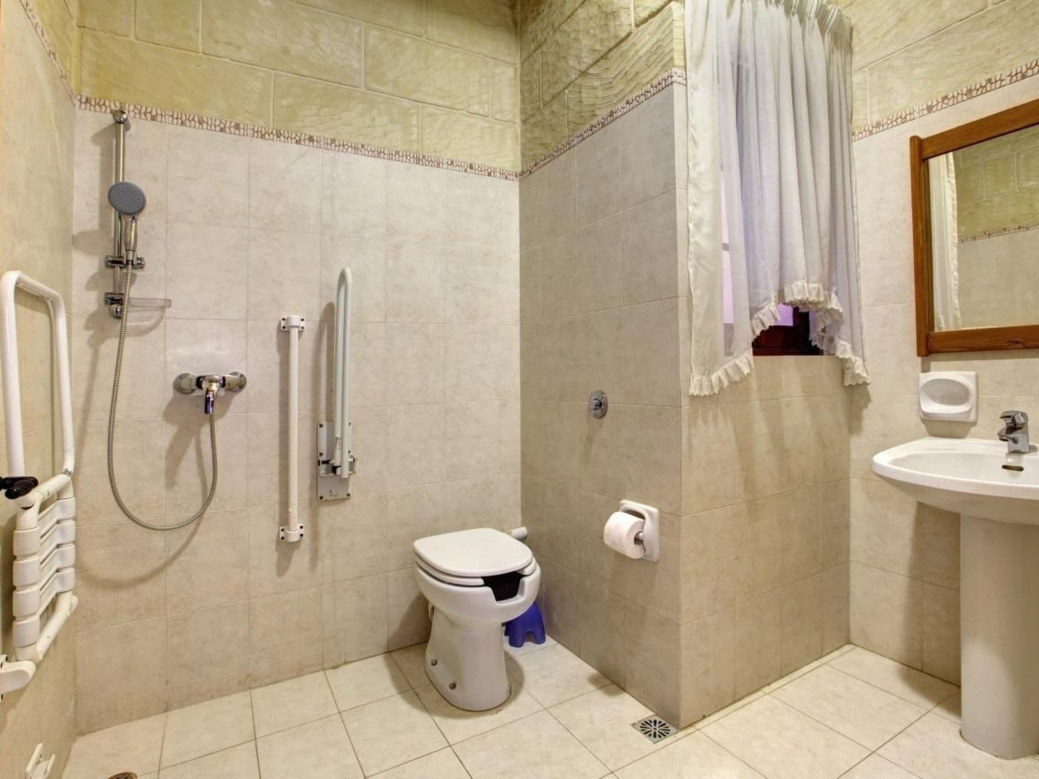 Bathroom / Wellness