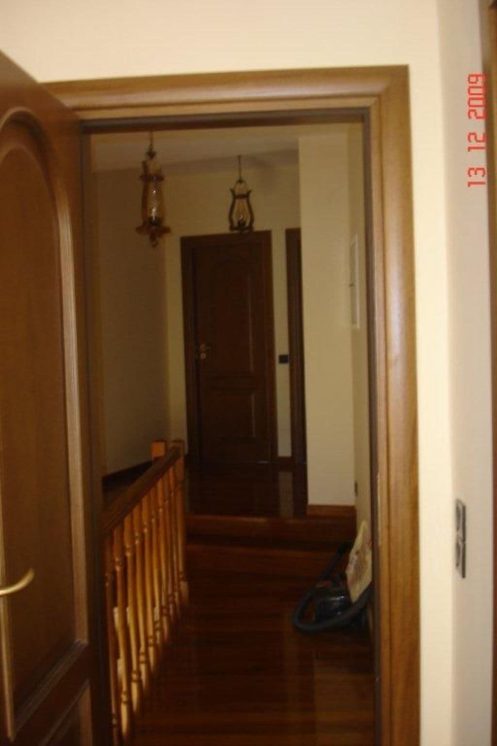 Gallery Image 36