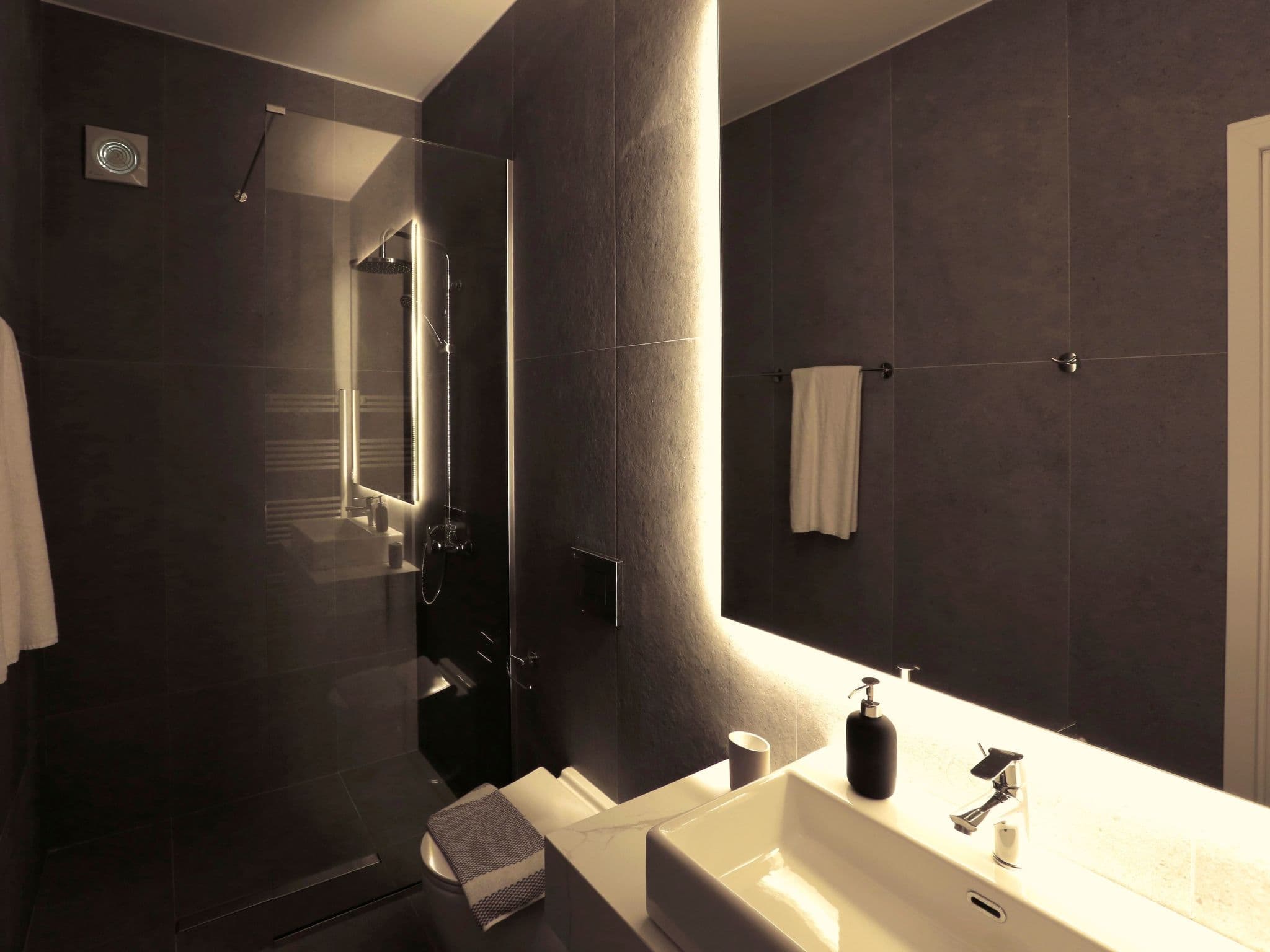 Gallery Image 21