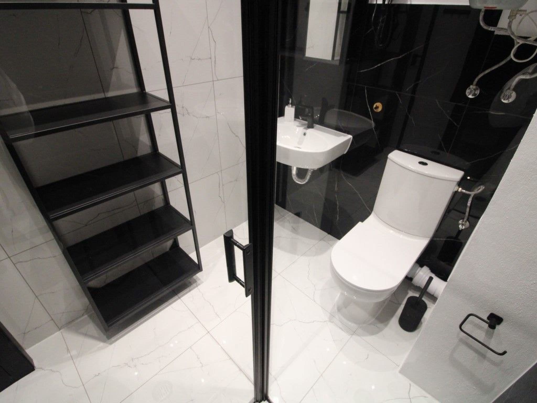Gallery Image 18