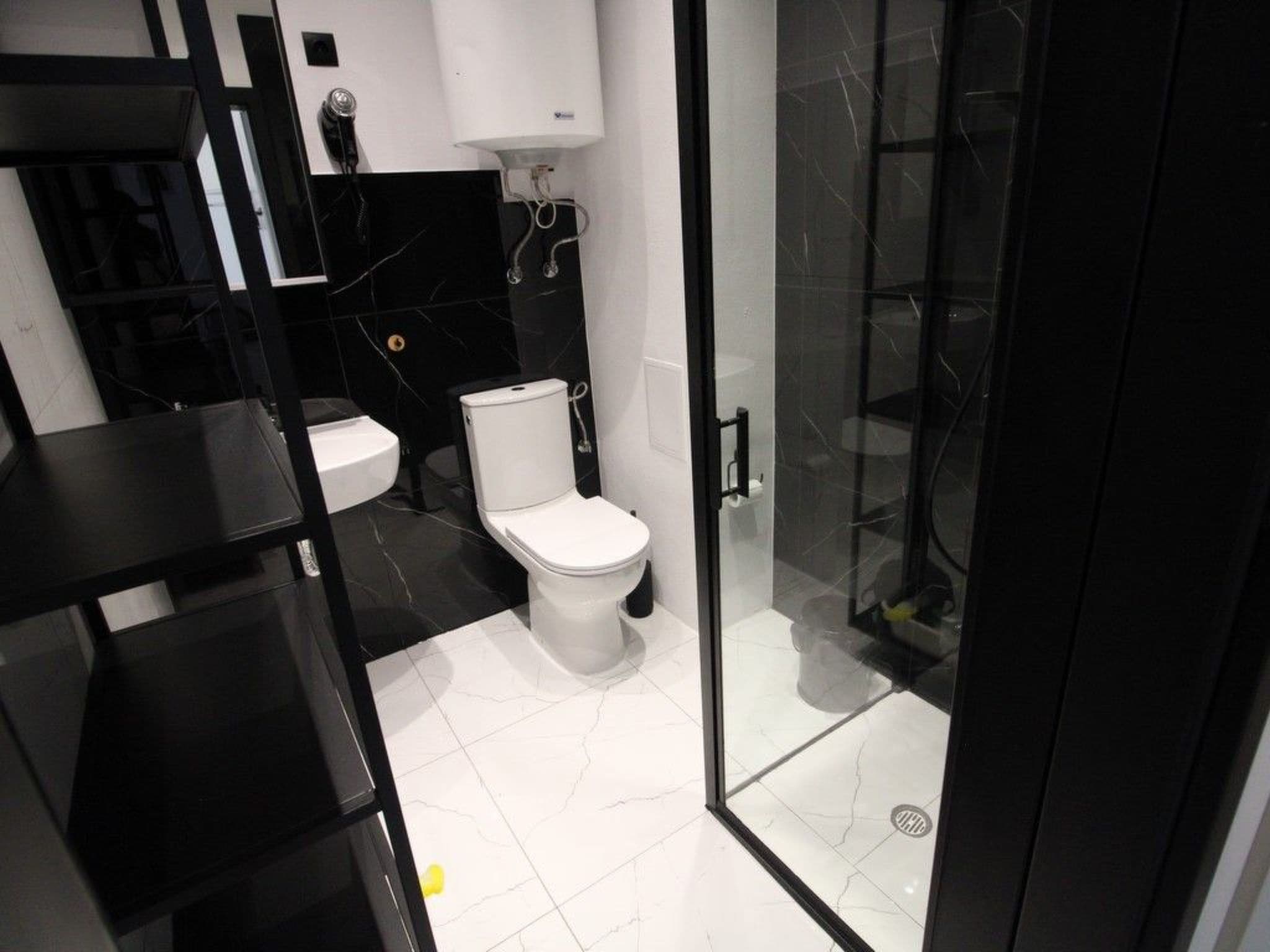 Gallery Image 19