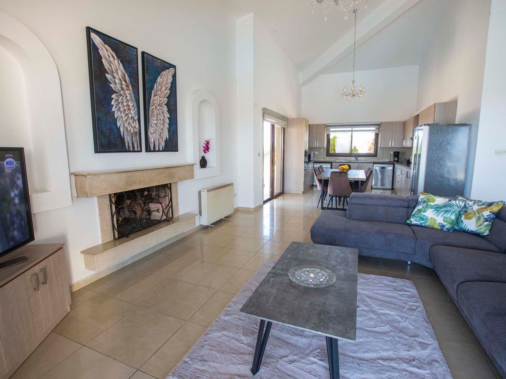 Kitchen / Dining Room