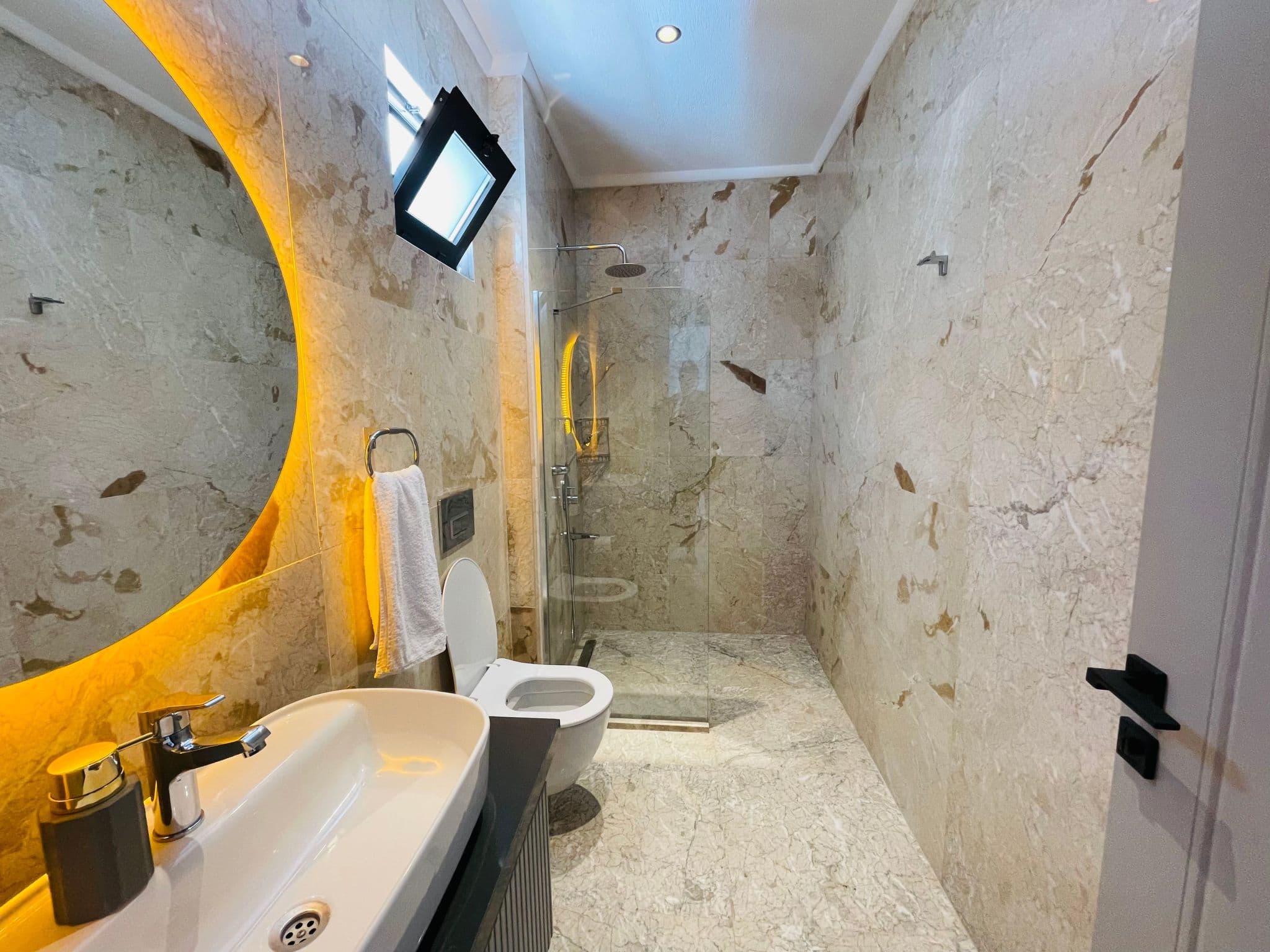 Bathroom / Wellness