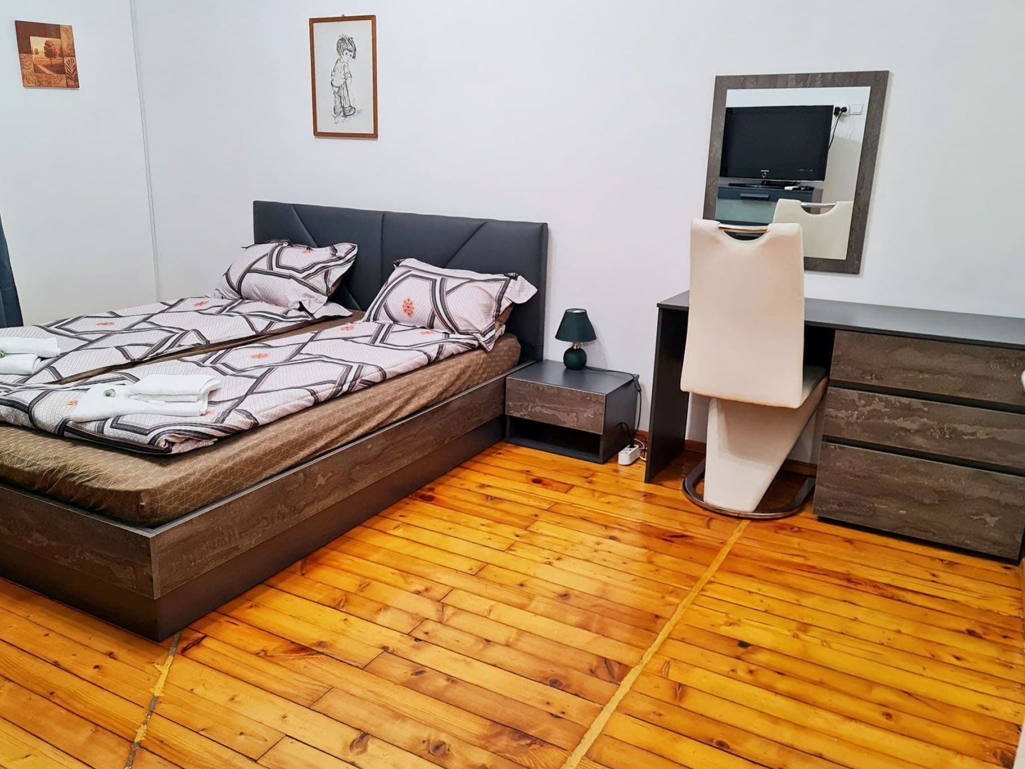 Gallery Image 33
