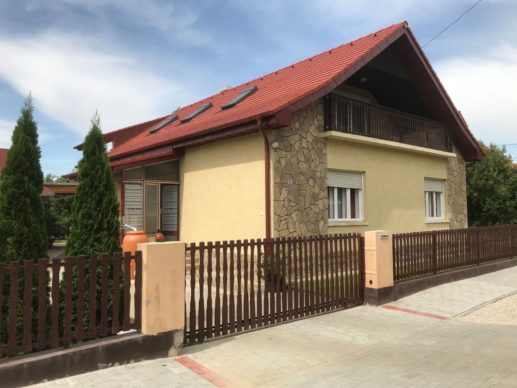 Gallery Image 17