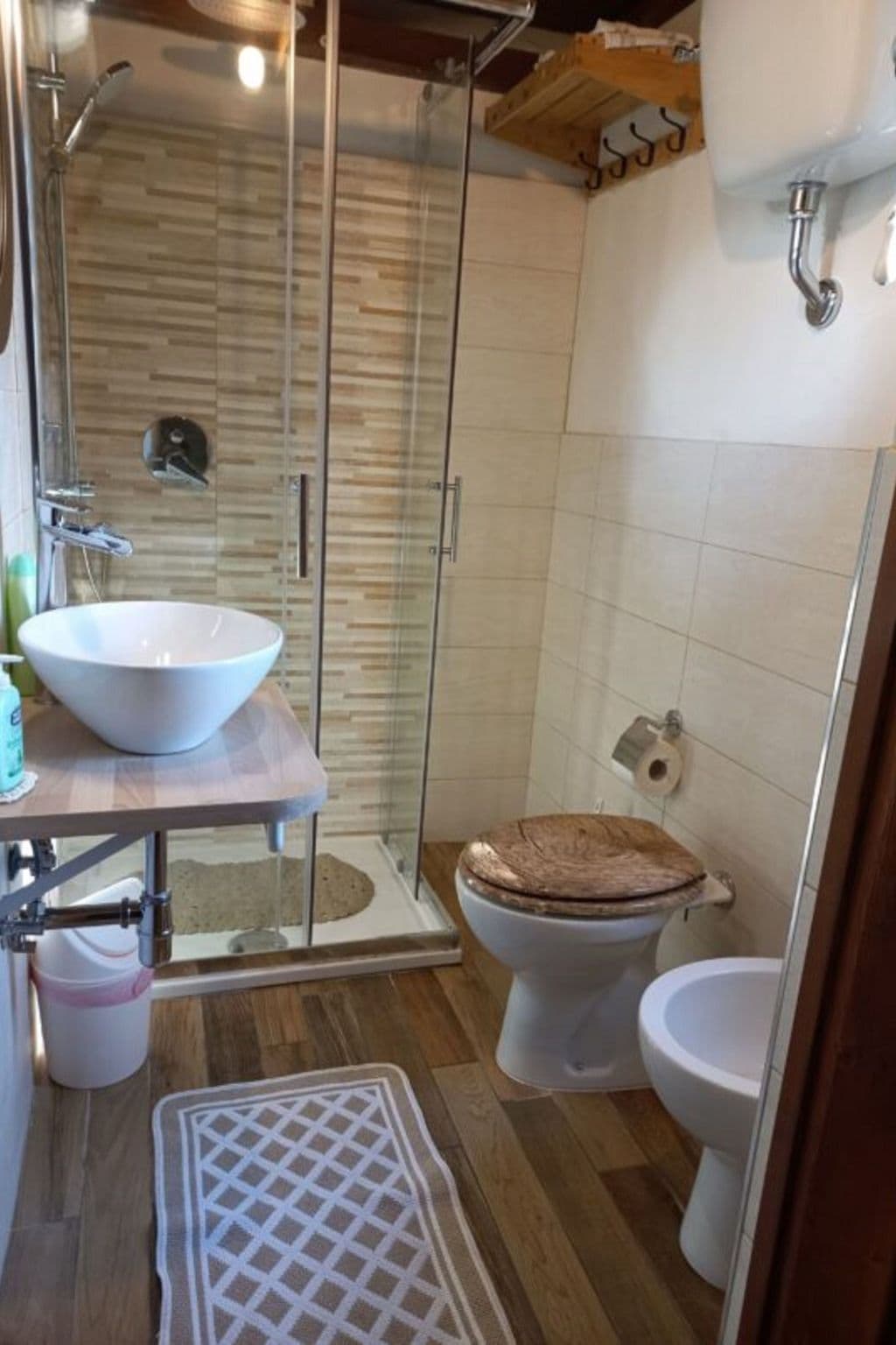 Bathroom / Wellness