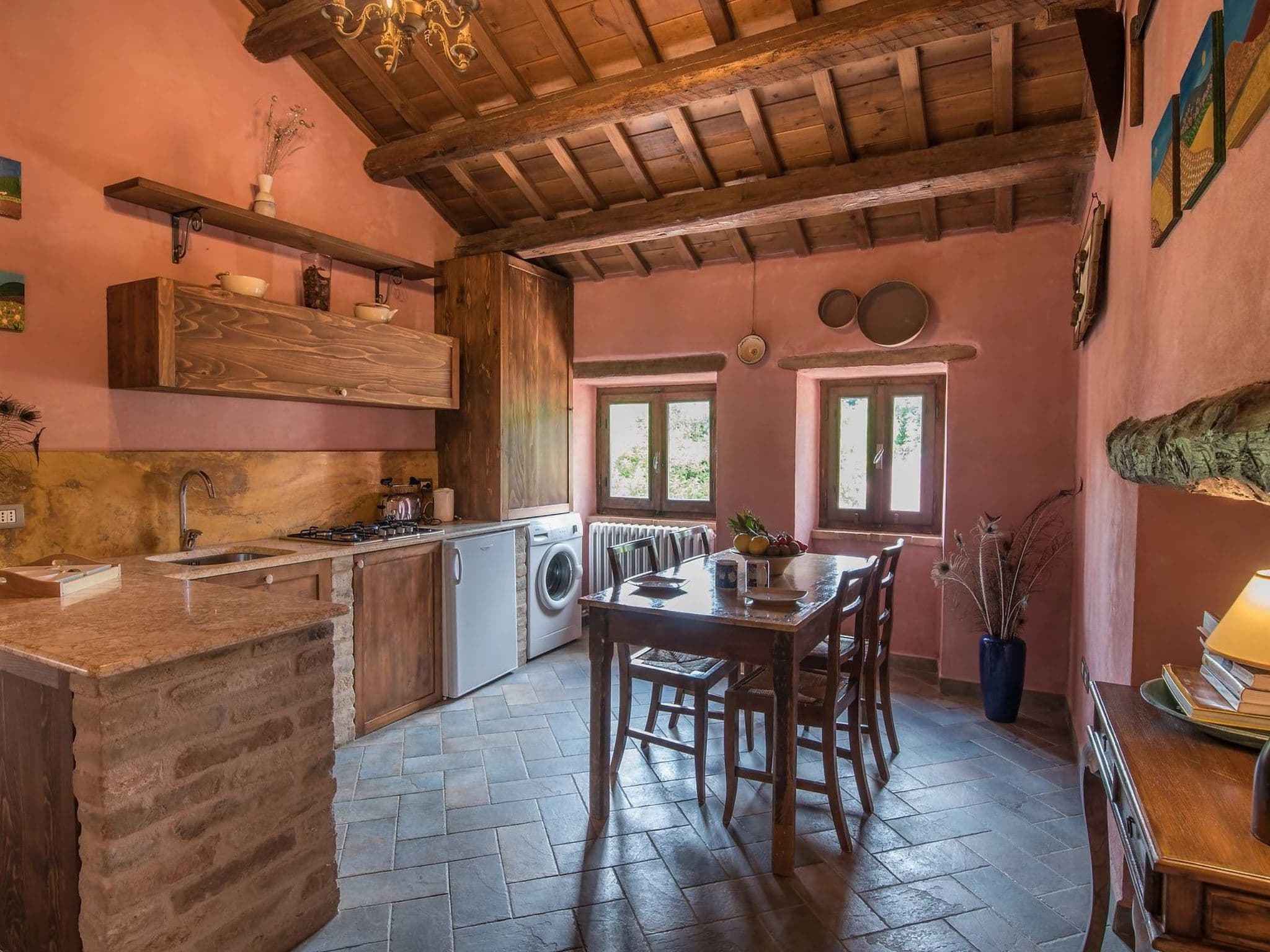 Kitchen / Dining Room