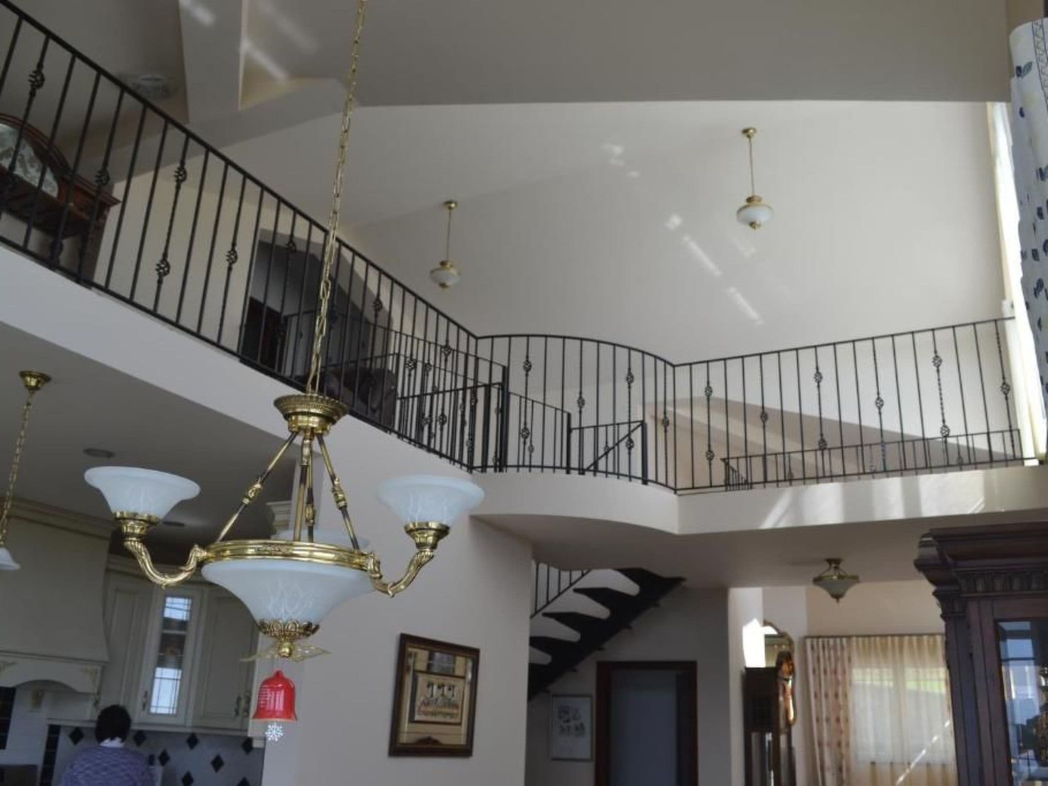 Gallery Image 12