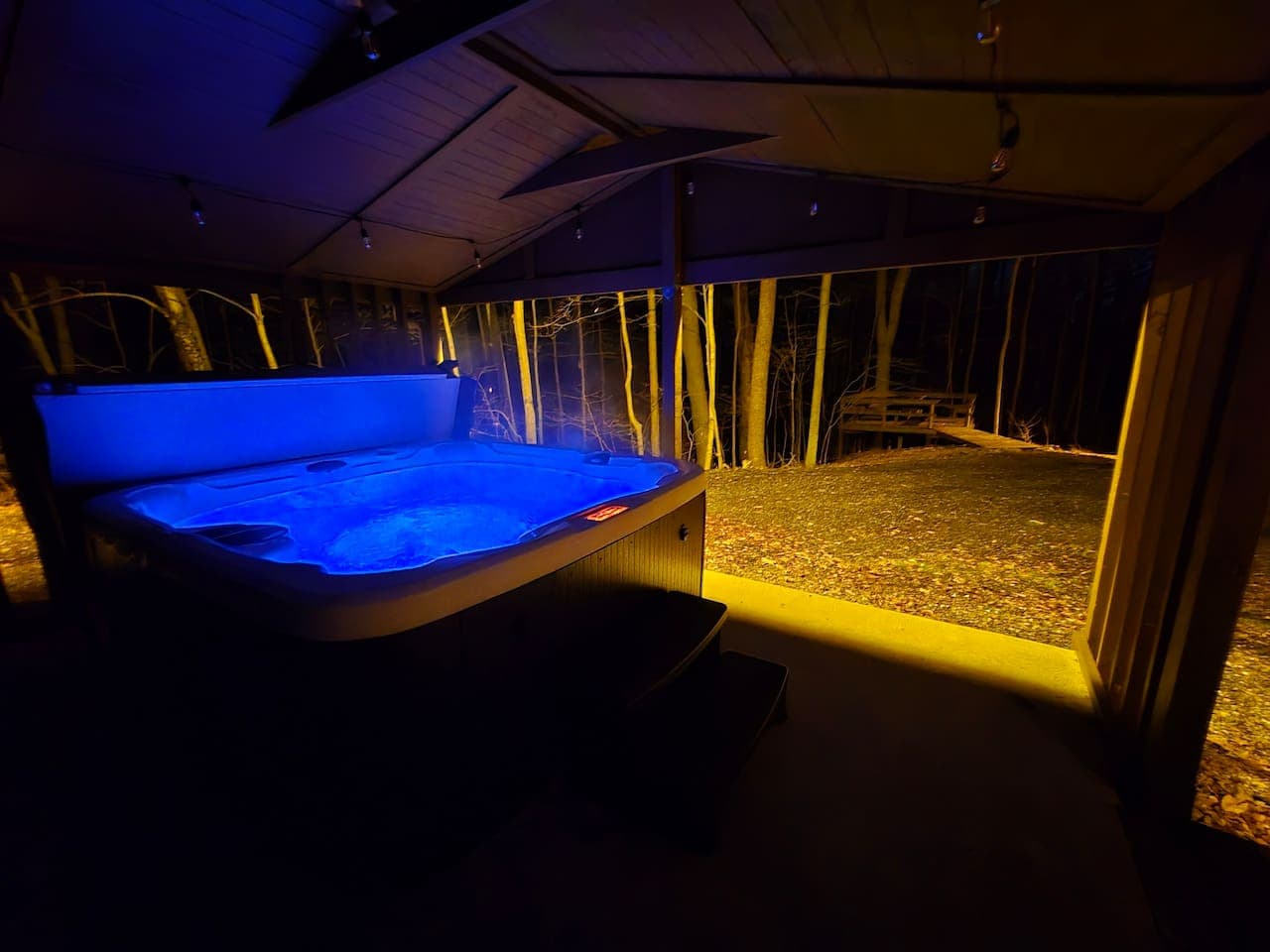 White Tail Run Hot Tub!