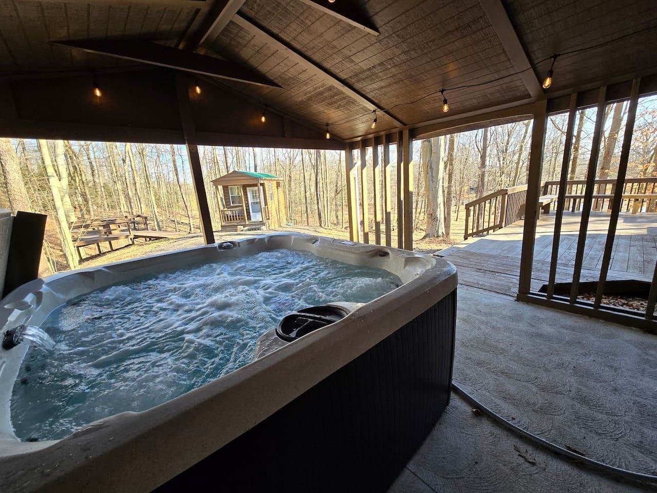 White Tail Run Hot Tub!