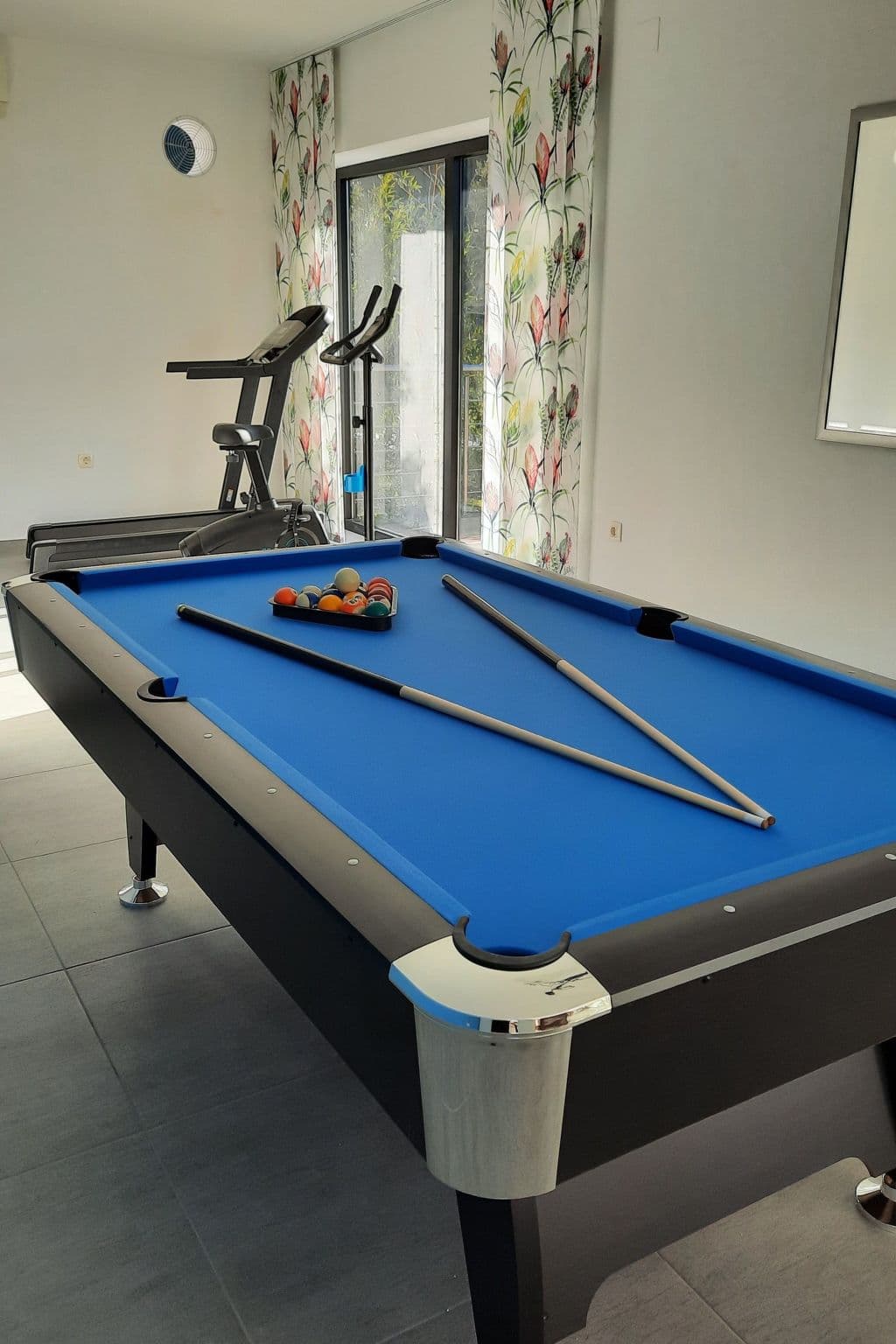 Pool Indoor
