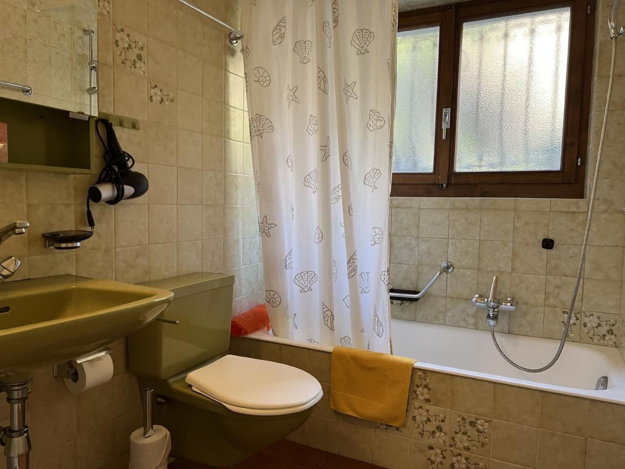 Gallery Image 12