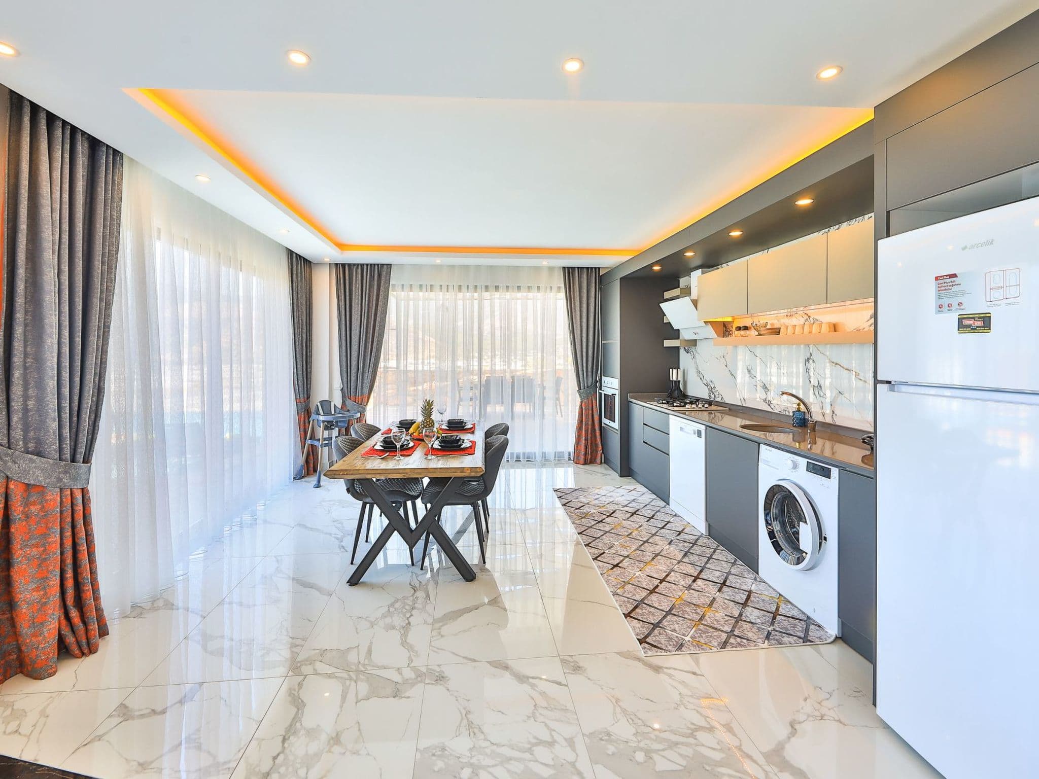 Kitchen / Dining Room