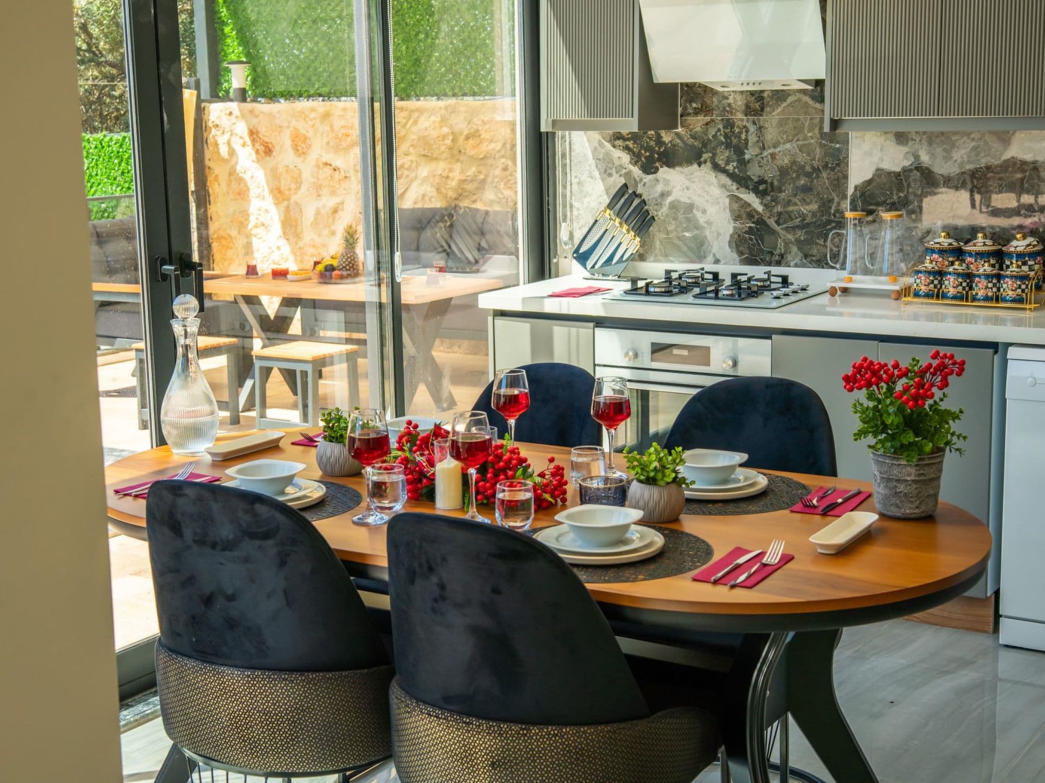 Kitchen / Dining Room
