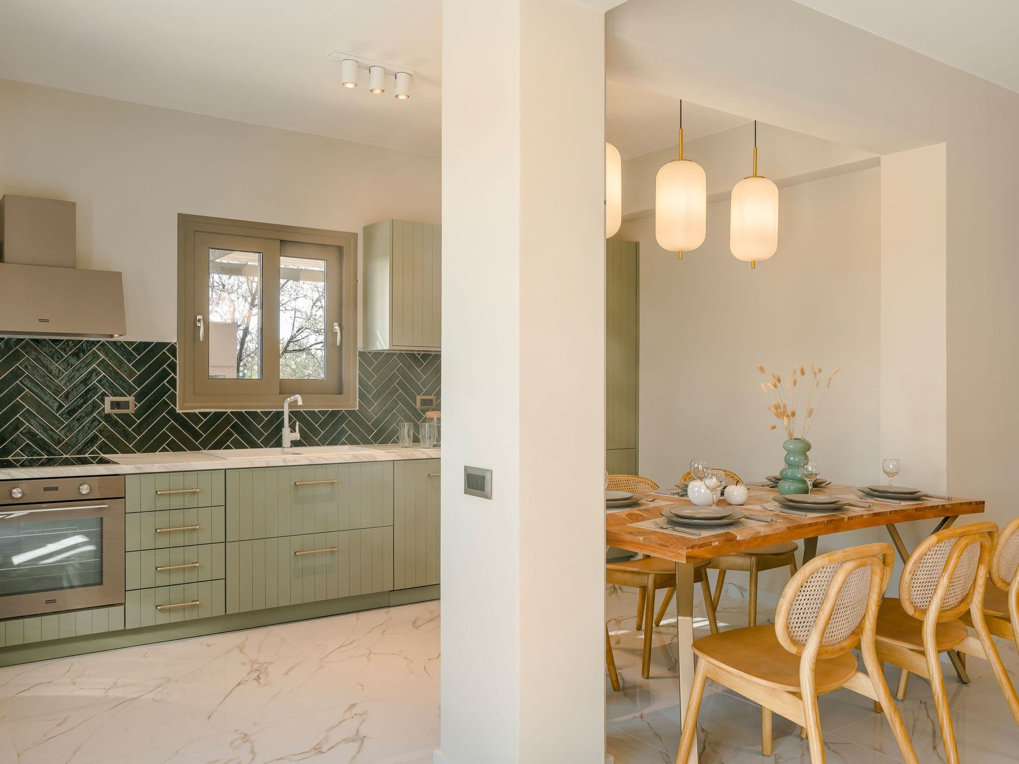 Kitchen / Dining Room