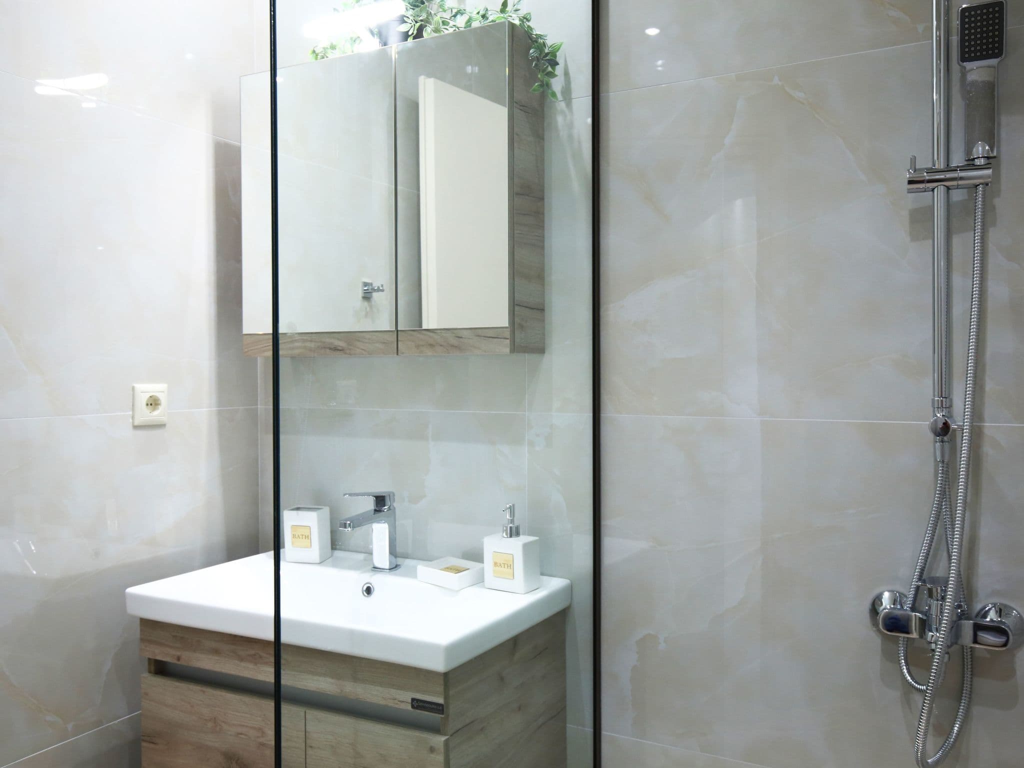 Bathroom / Wellness