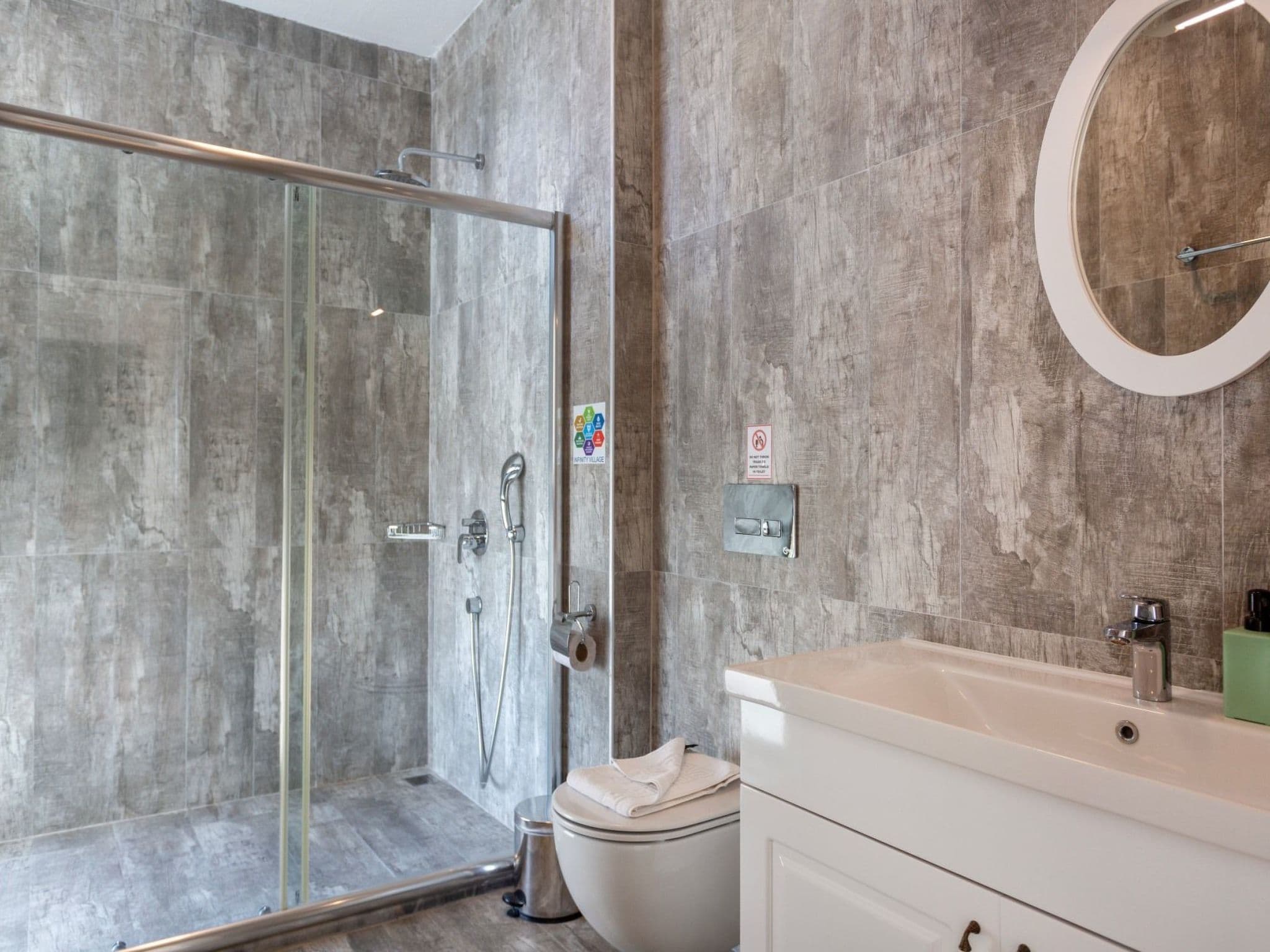 Bathroom / Wellness
