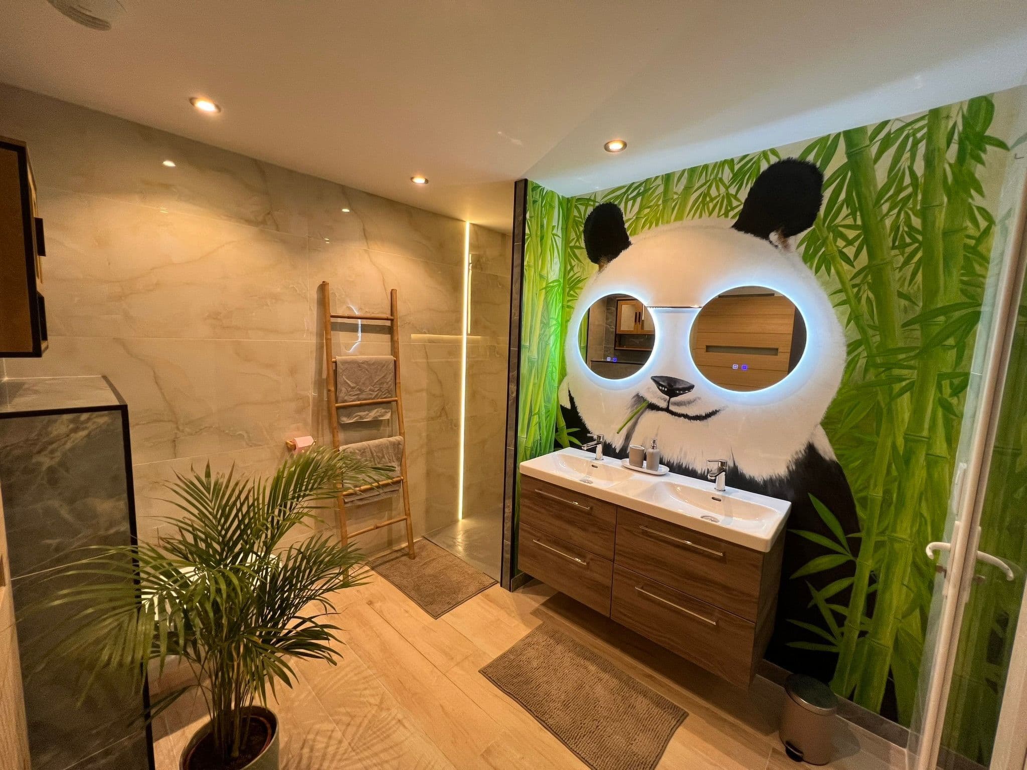 Bathroom / Wellness