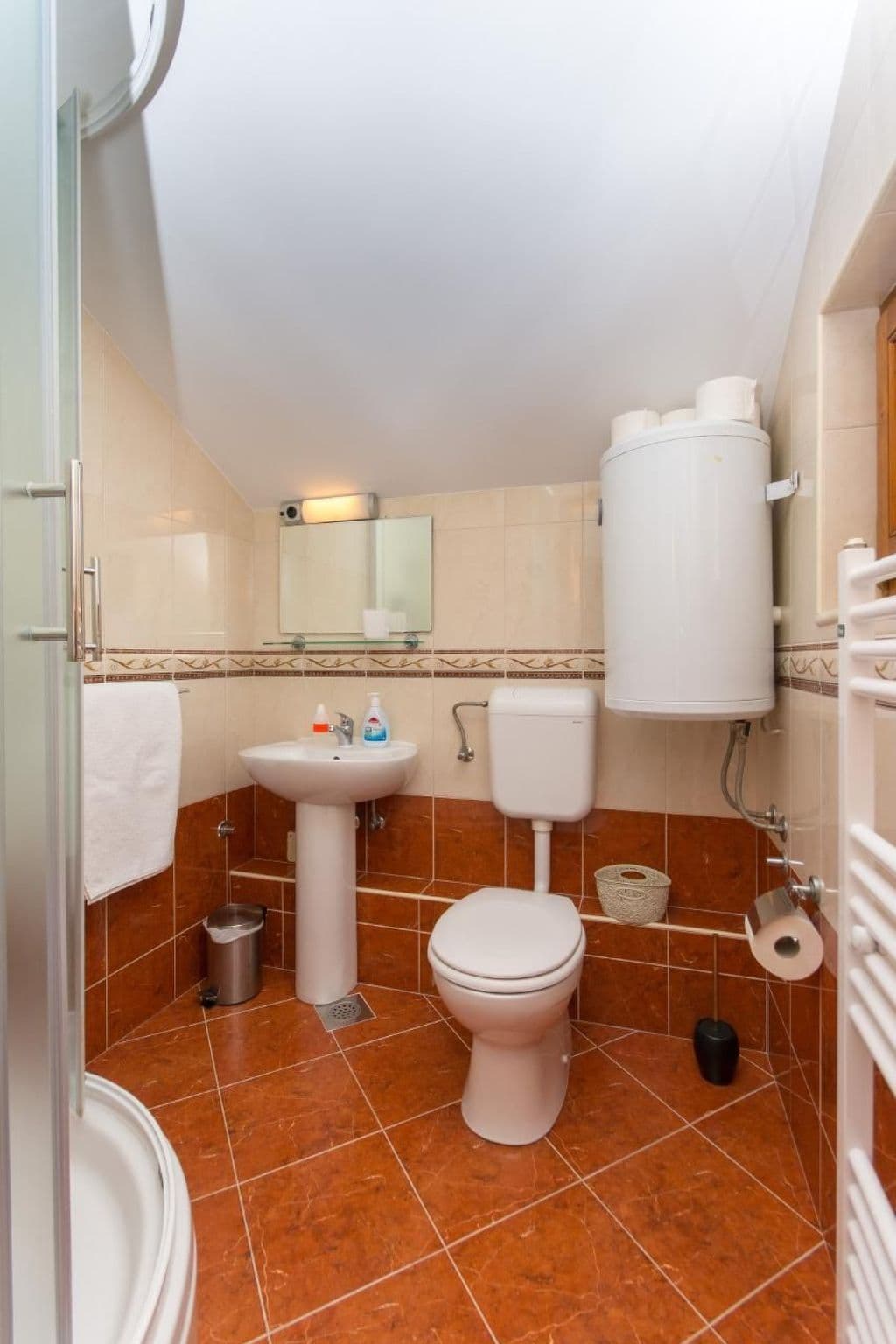 Bathroom / Wellness