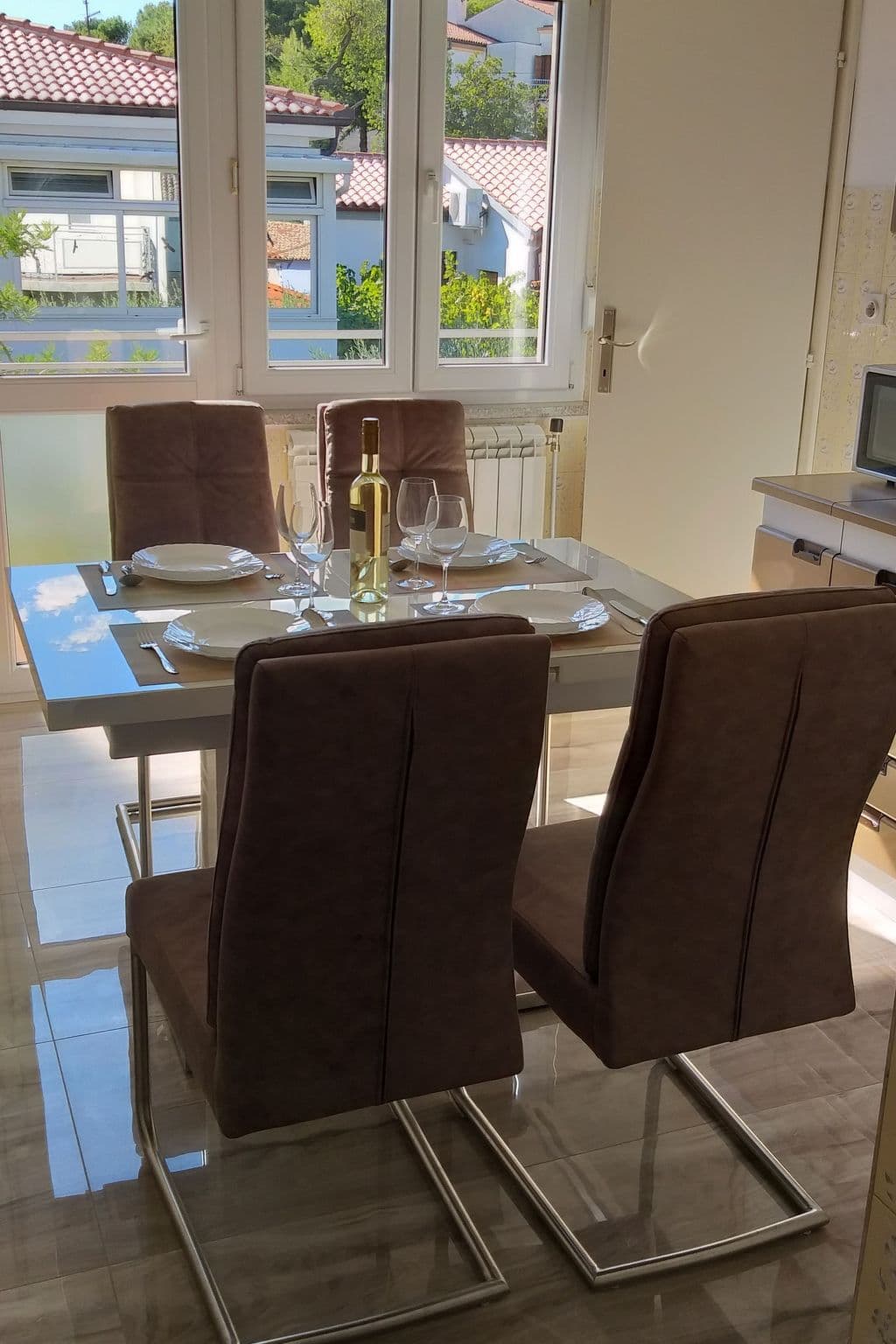 Kitchen / Dining Room