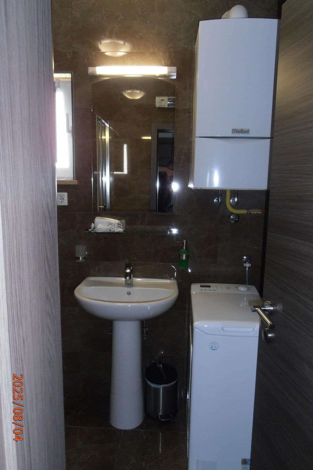 Gallery Image 18