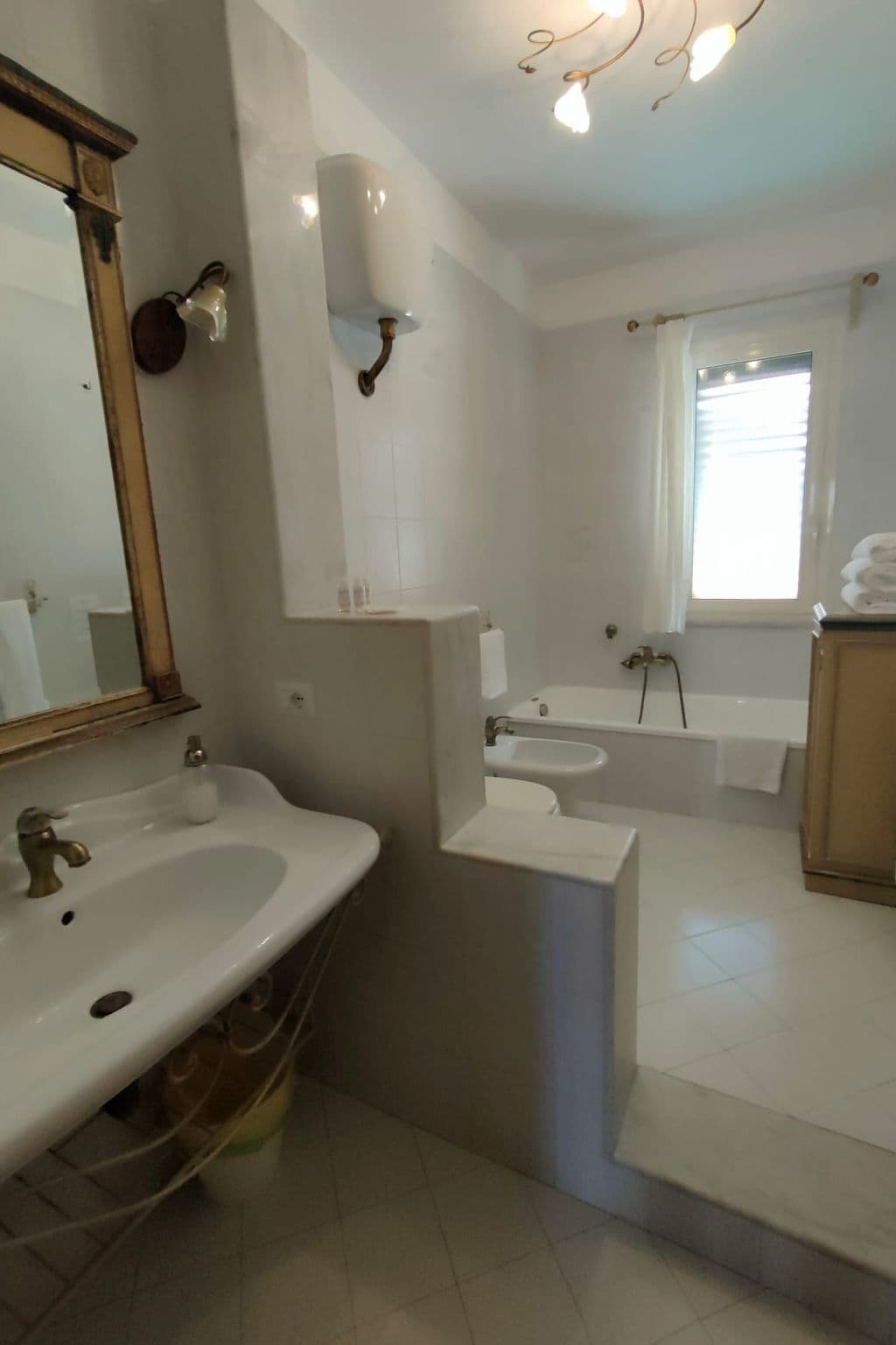 Bathroom / Wellness