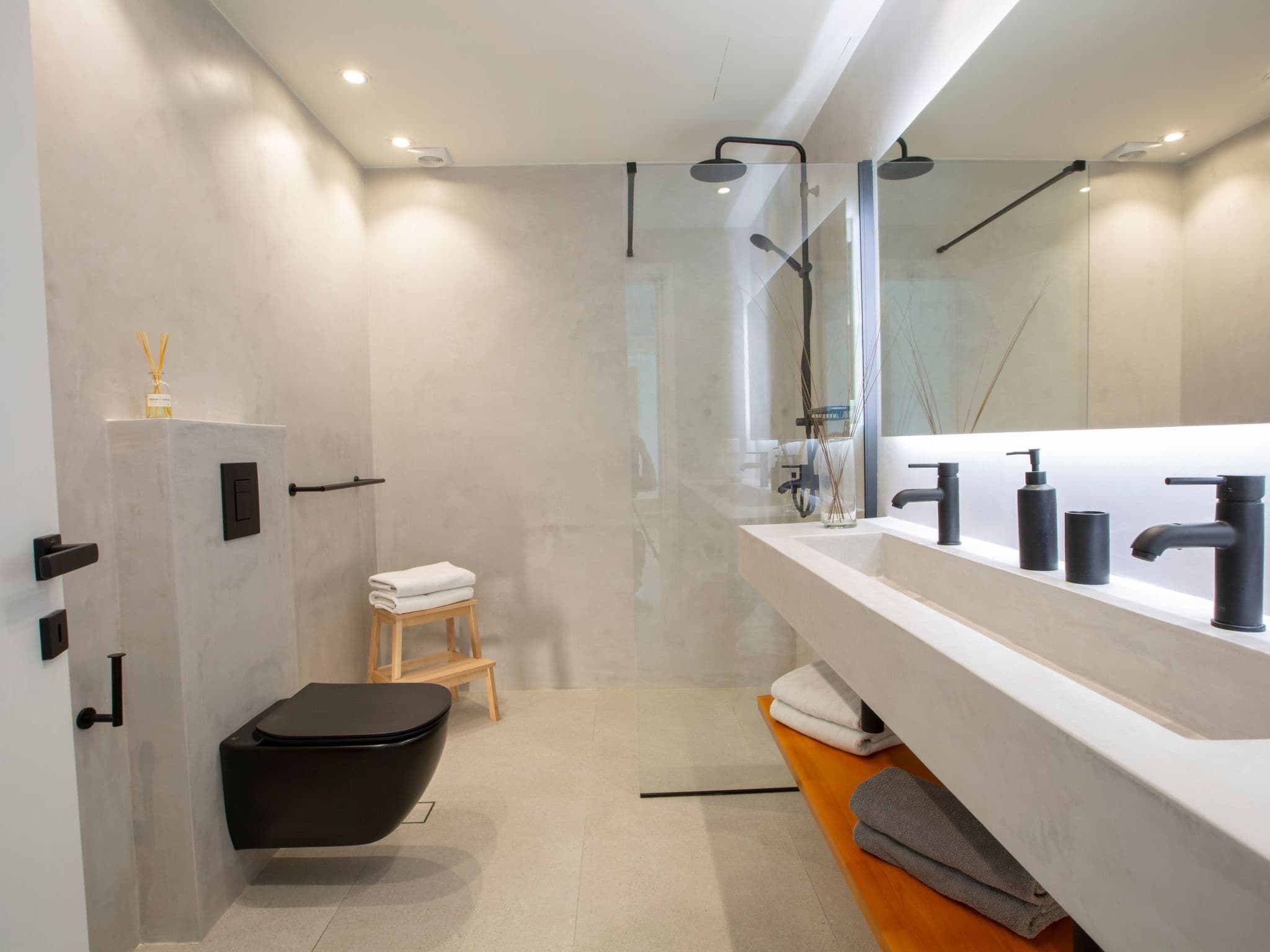 Bathroom / Wellness