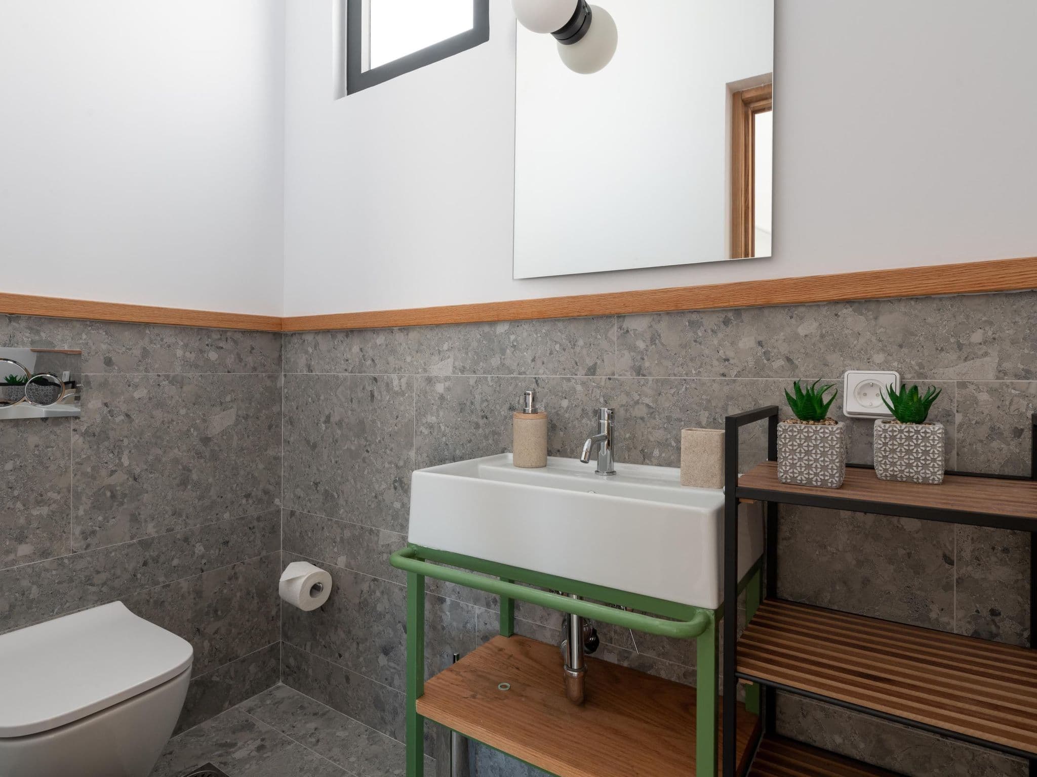 Bathroom / Wellness