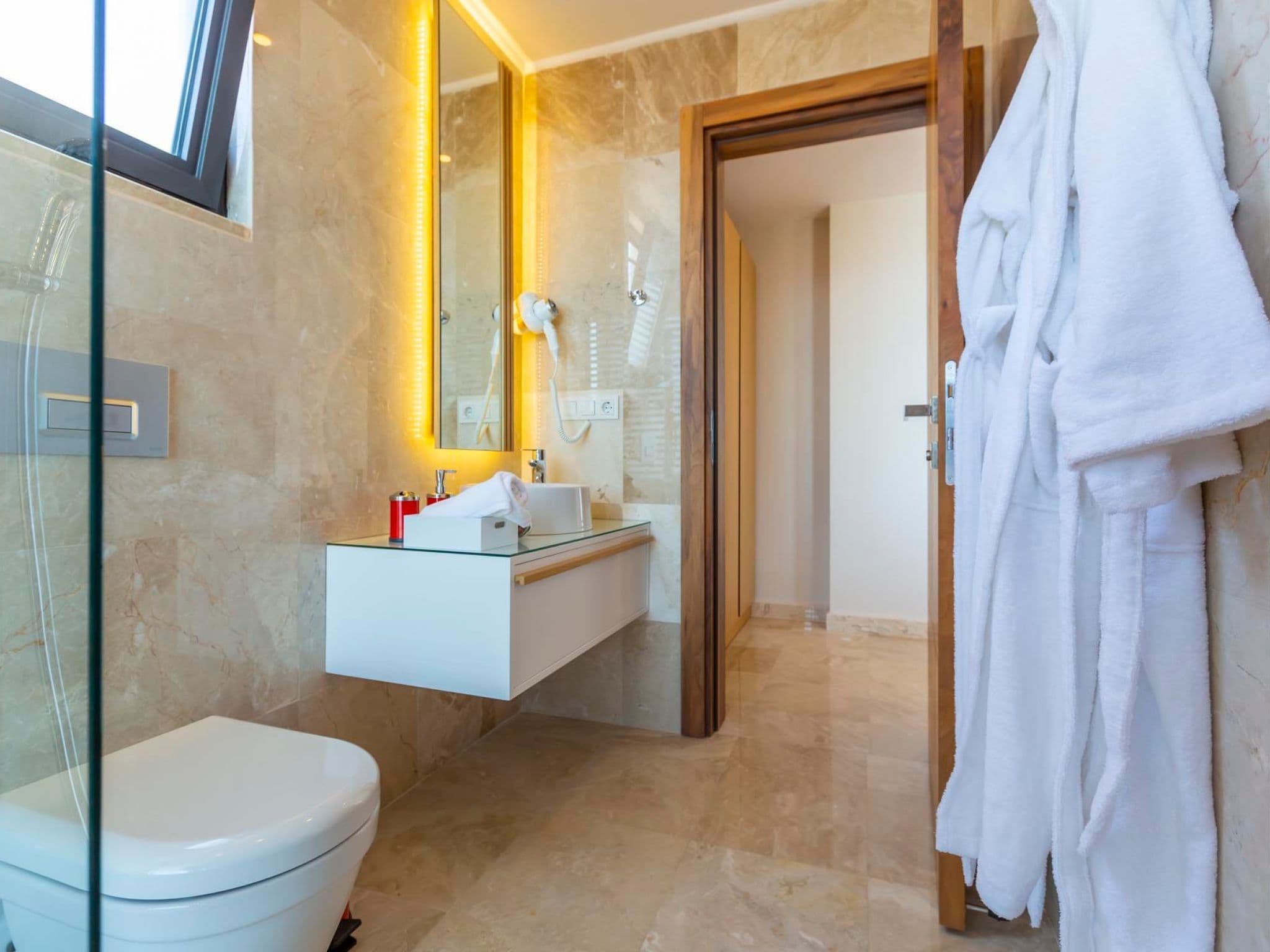 Bathroom / Wellness
