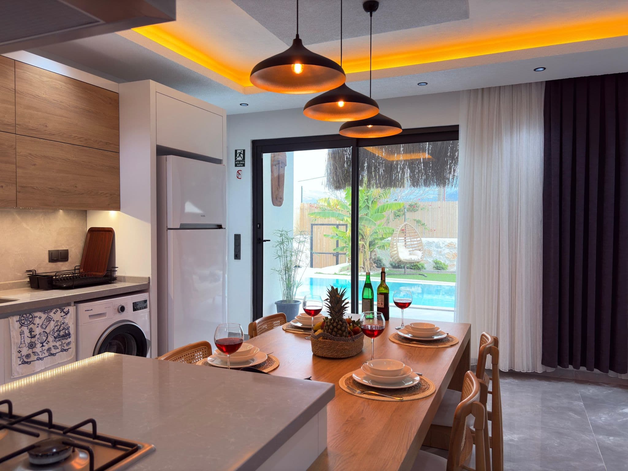 Kitchen / Dining Room