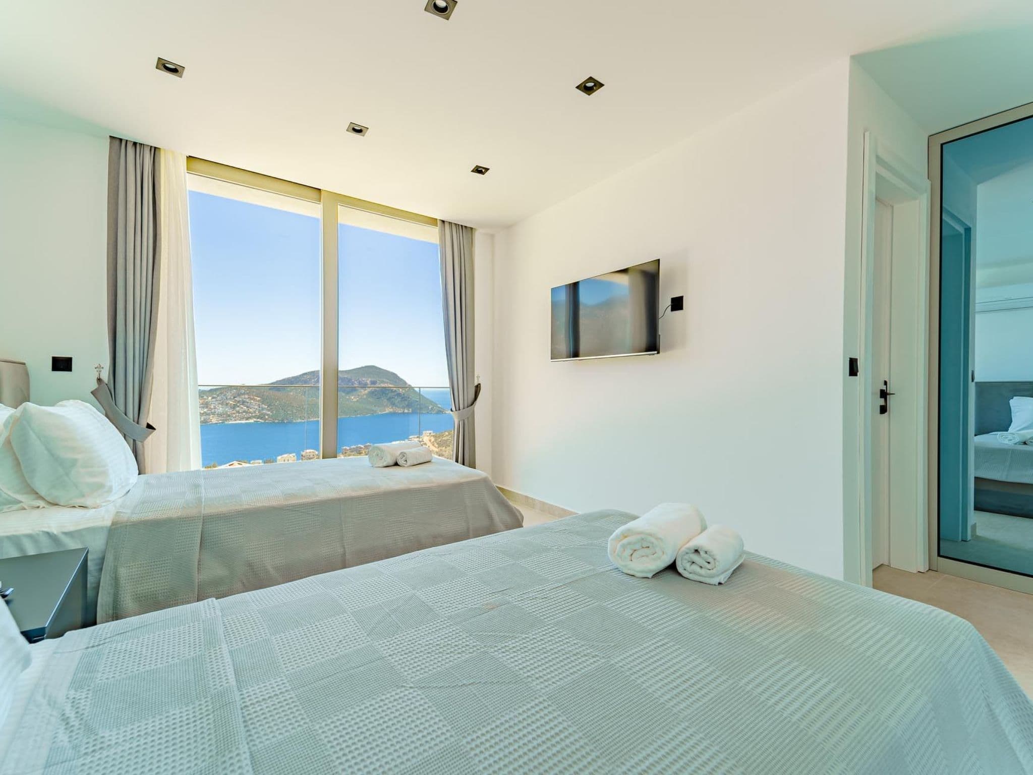 Gallery Image 29