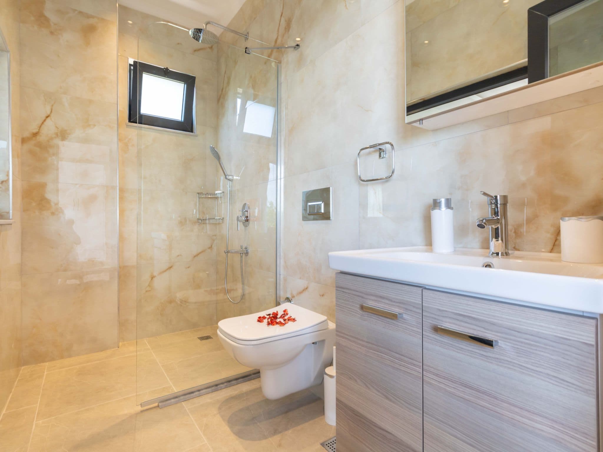 Bathroom / Wellness
