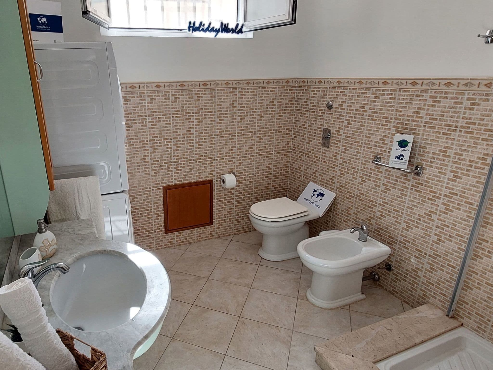 Bathroom / Wellness