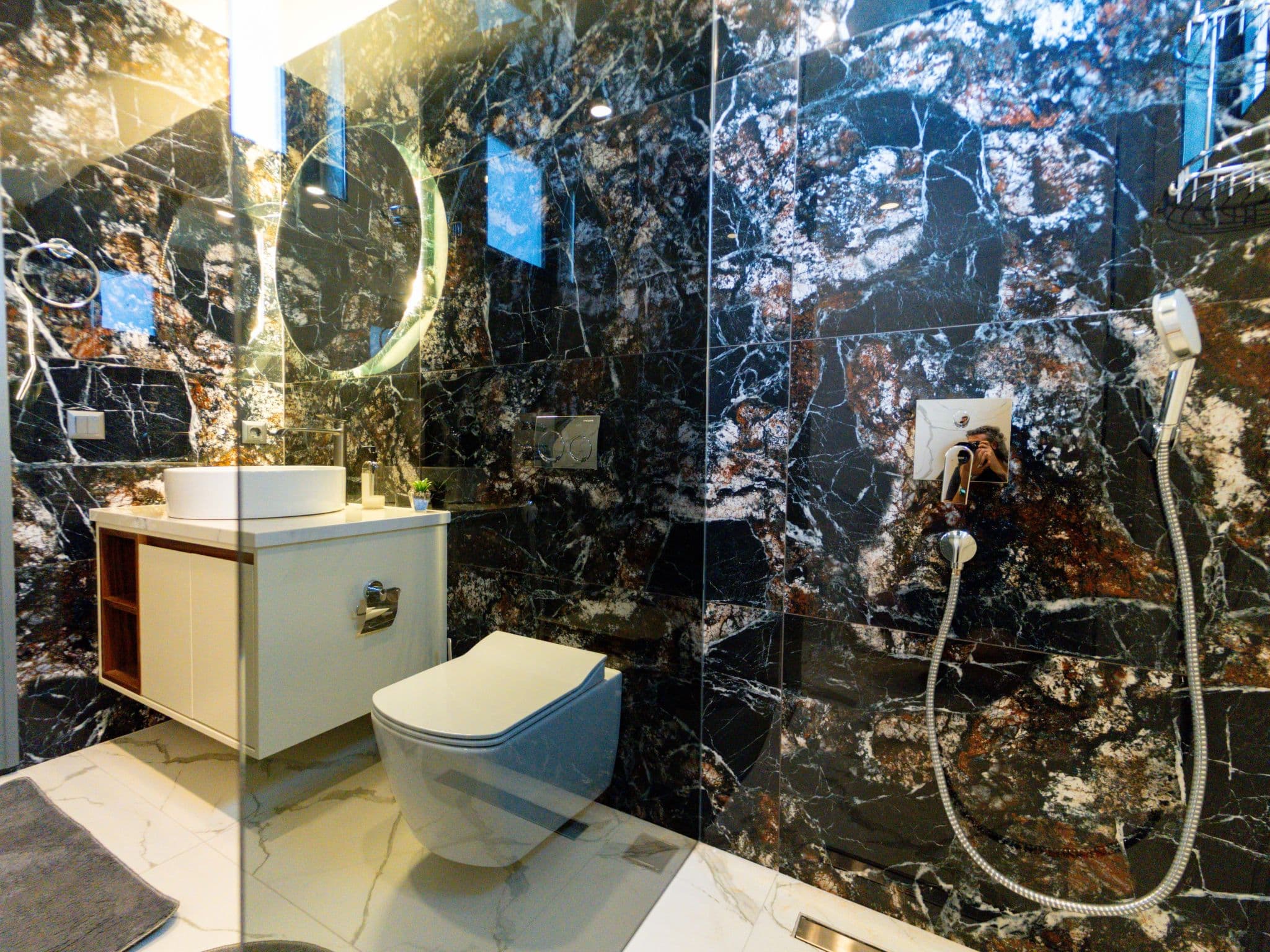 Bathroom / Wellness
