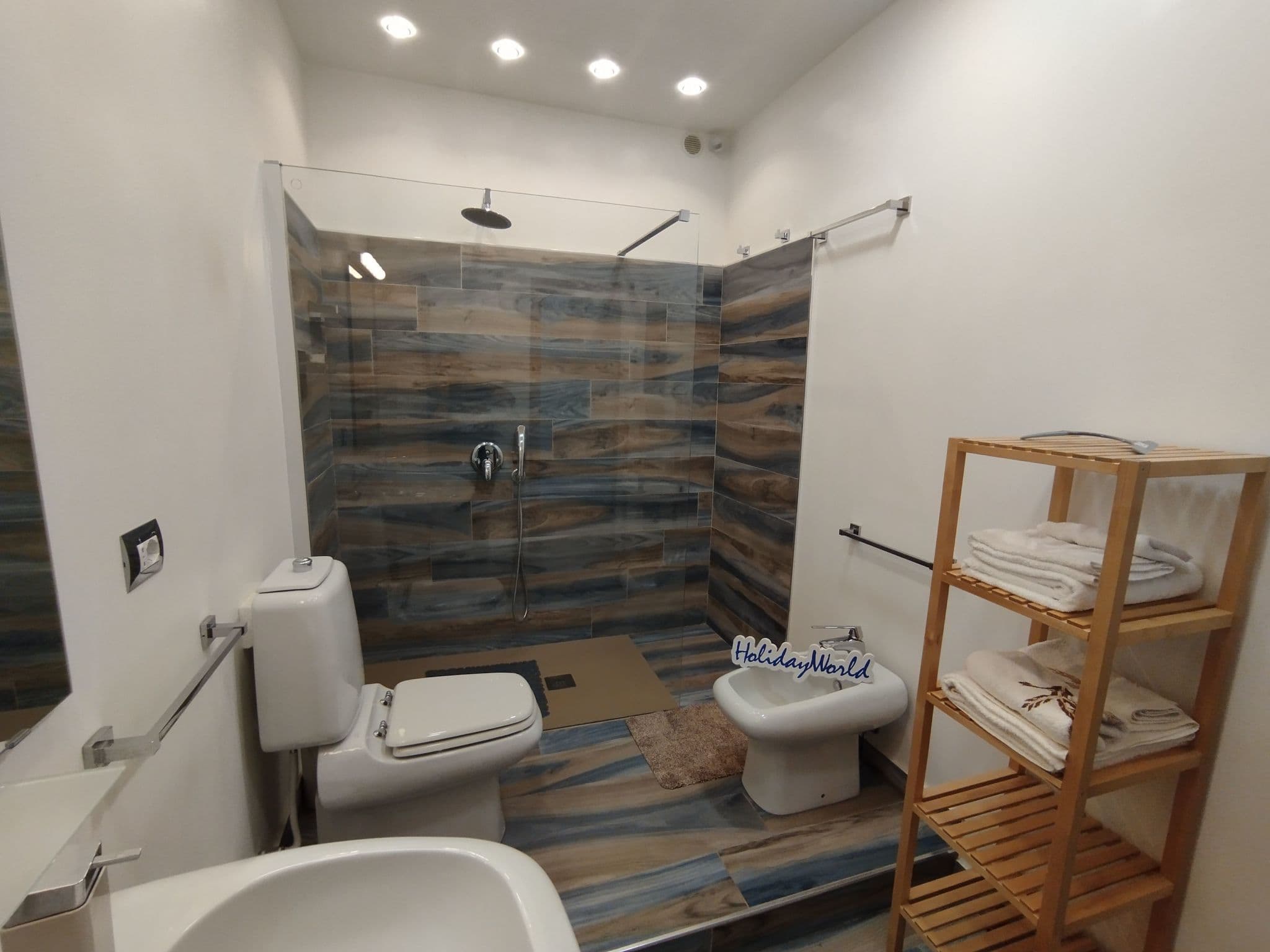 Bathroom / Wellness
