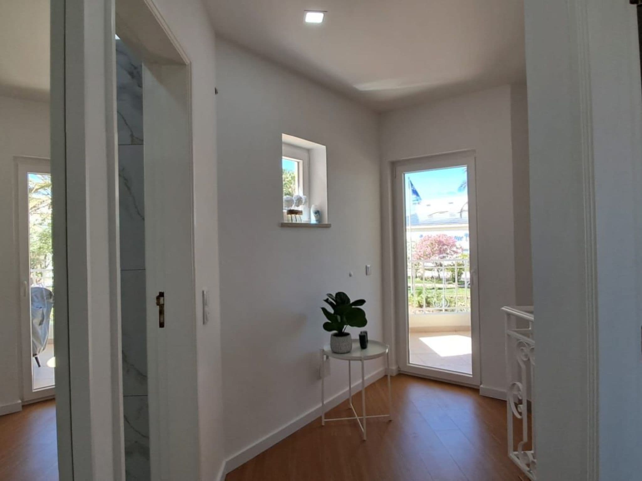 Gallery Image 52