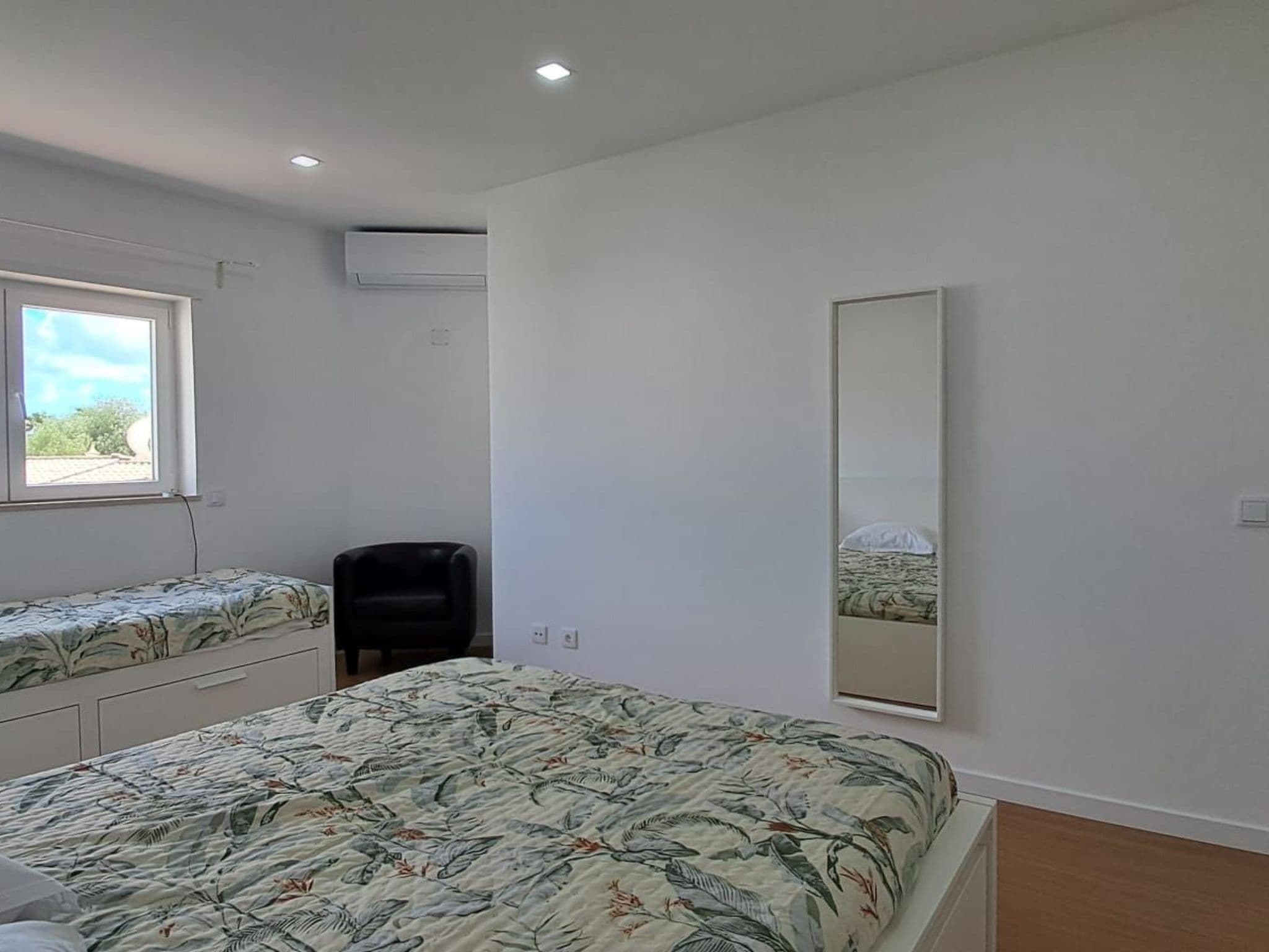 Gallery Image 54