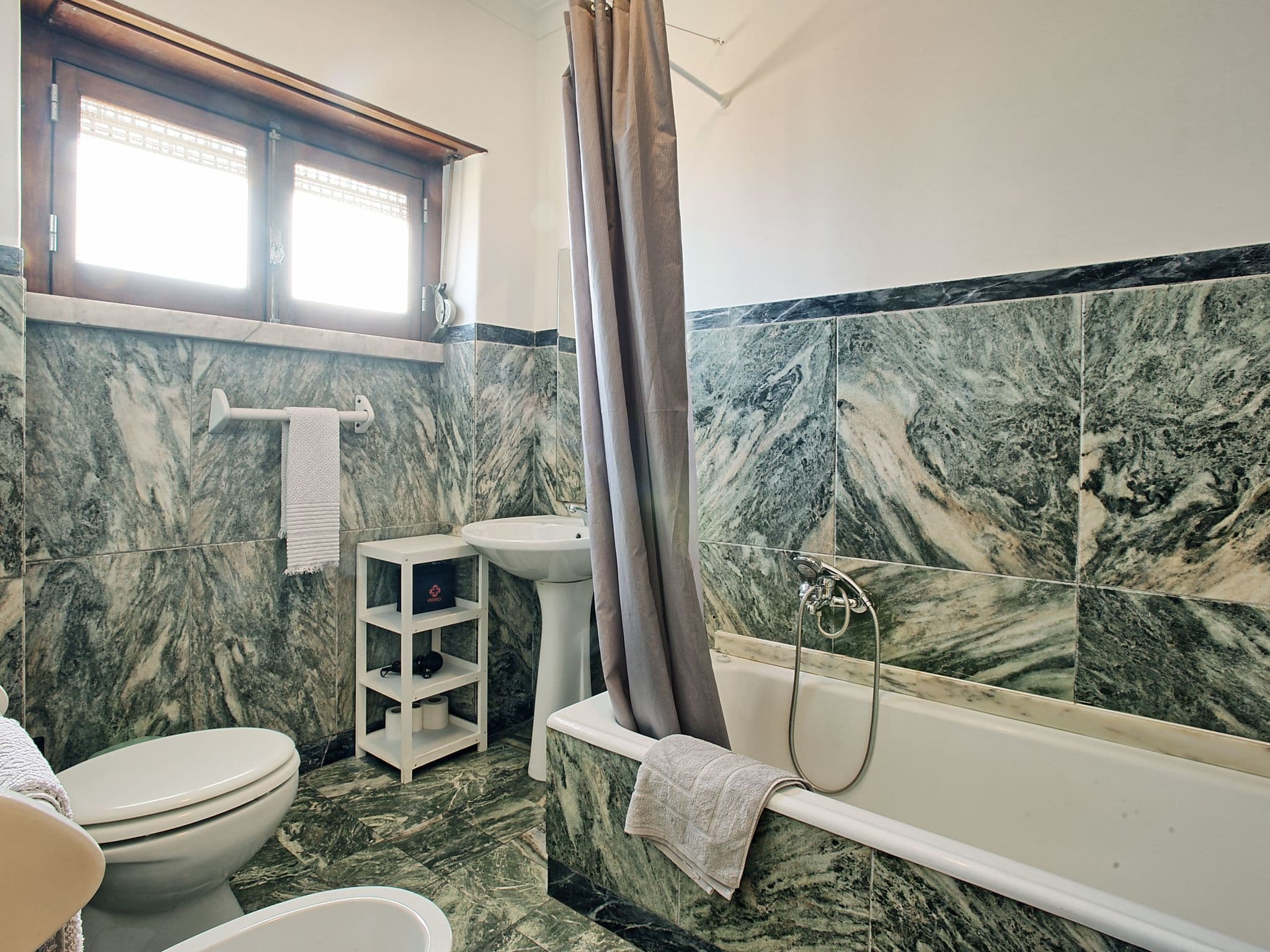 Bathroom / Wellness