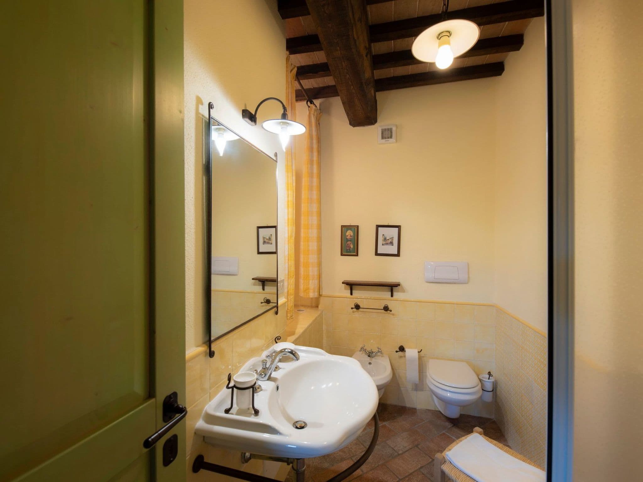 Bathroom / Wellness