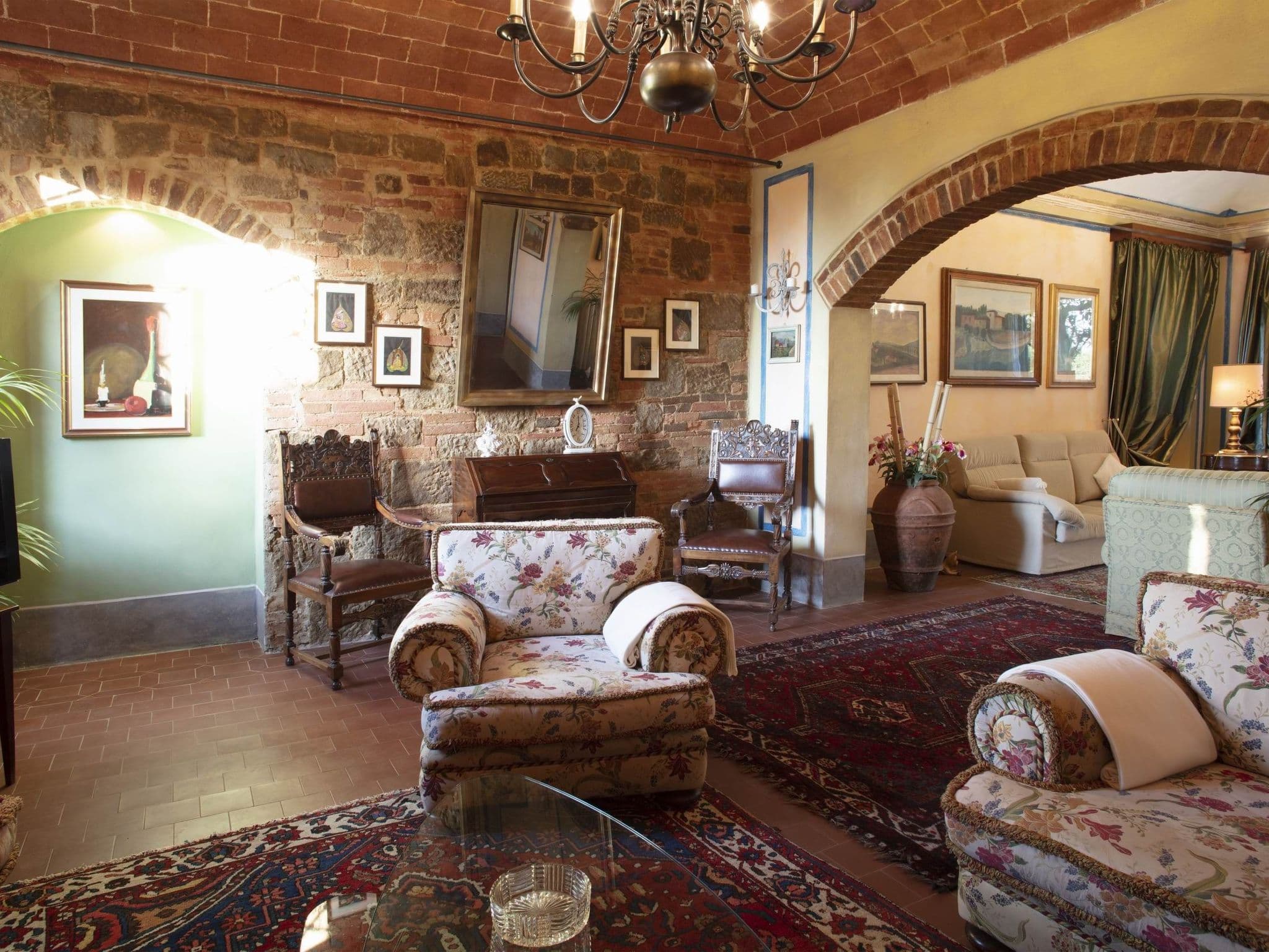 Gallery Image 18