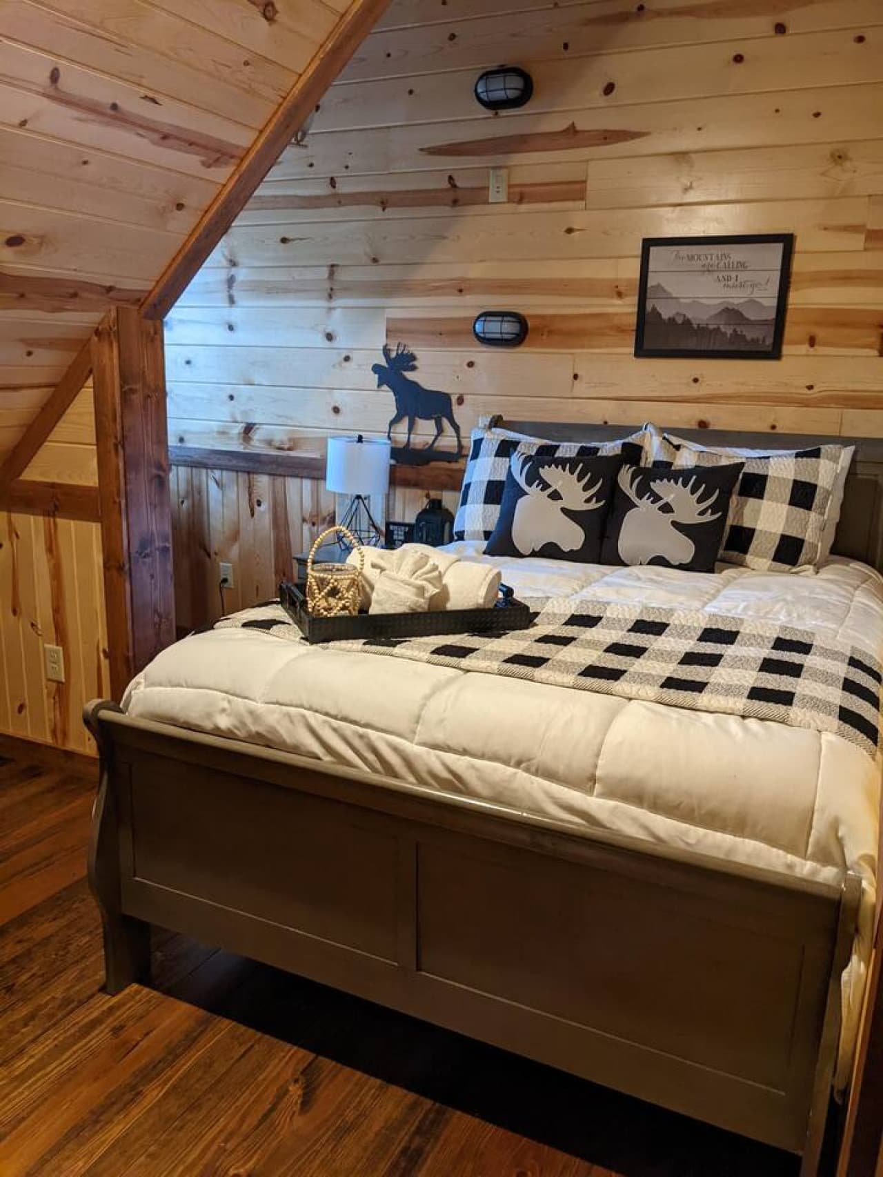 Full Bedroom