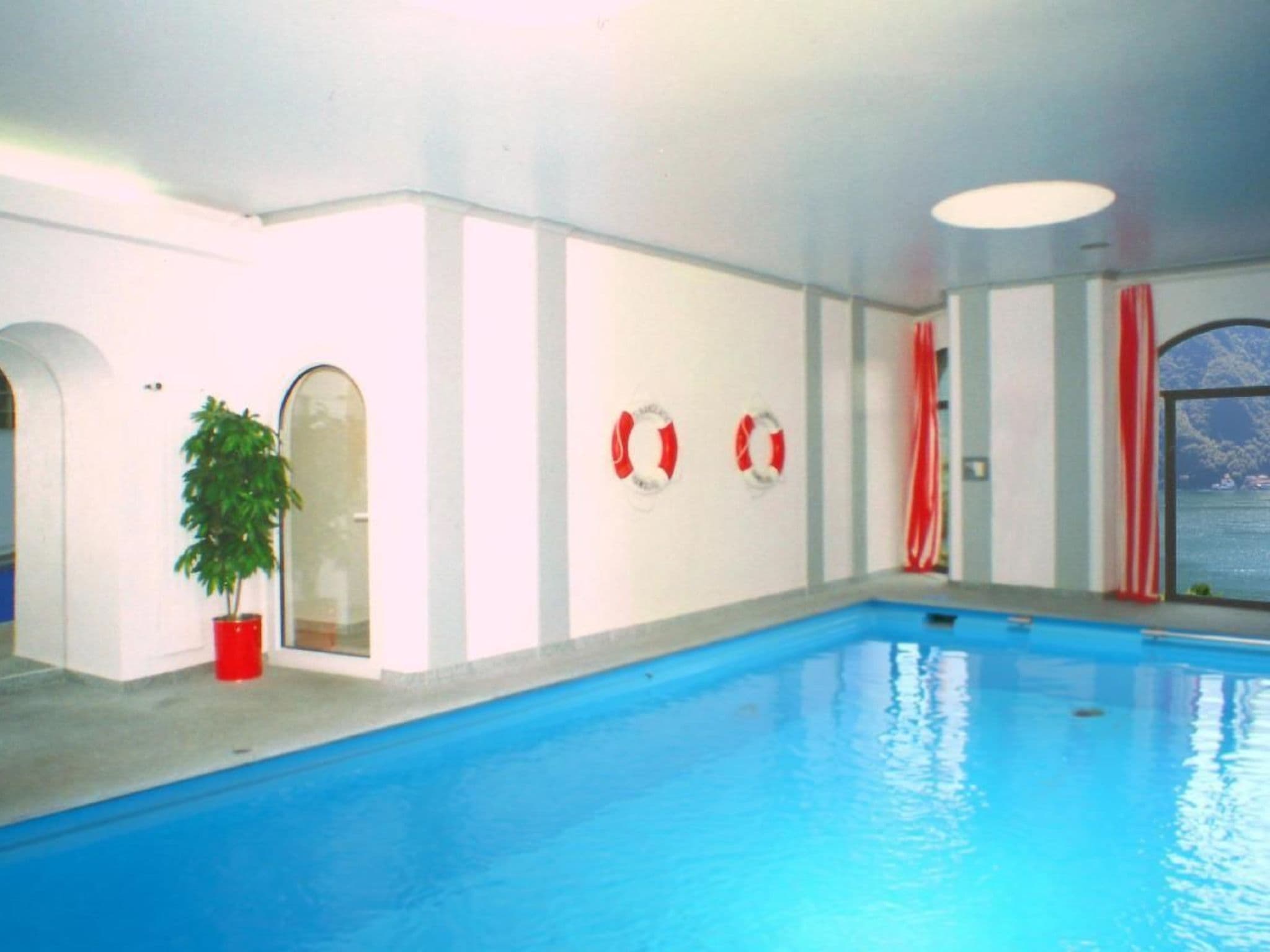 Pool Indoor