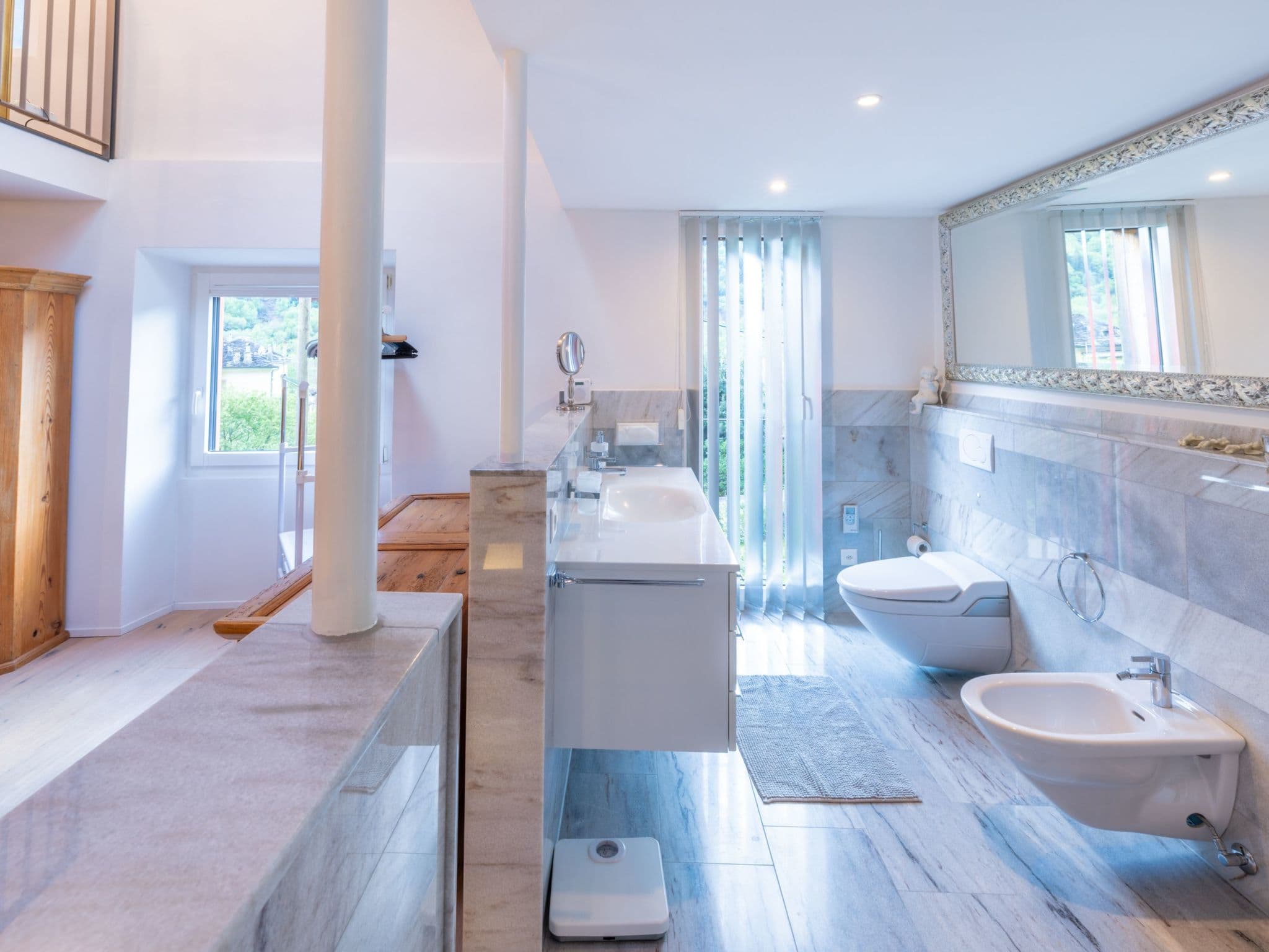 Bathroom / Wellness