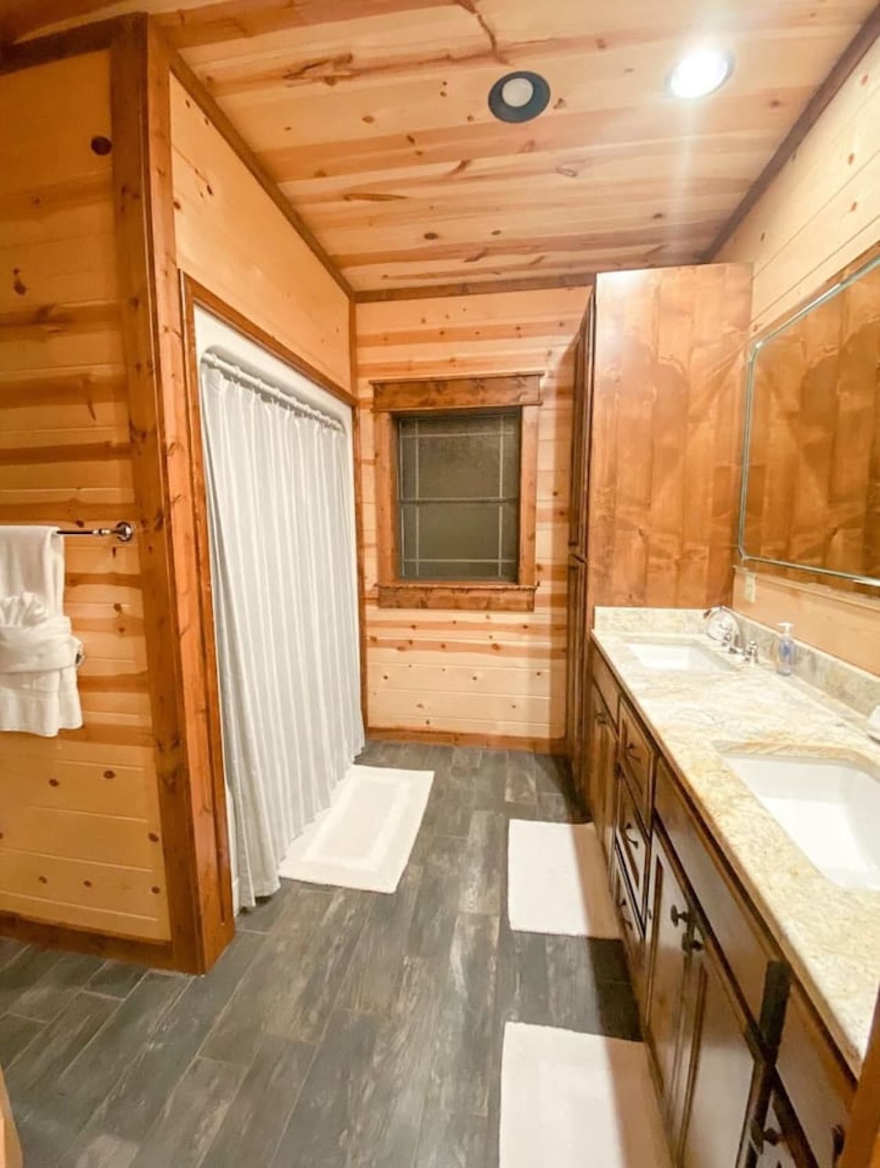 Upstairs Bathroom #2