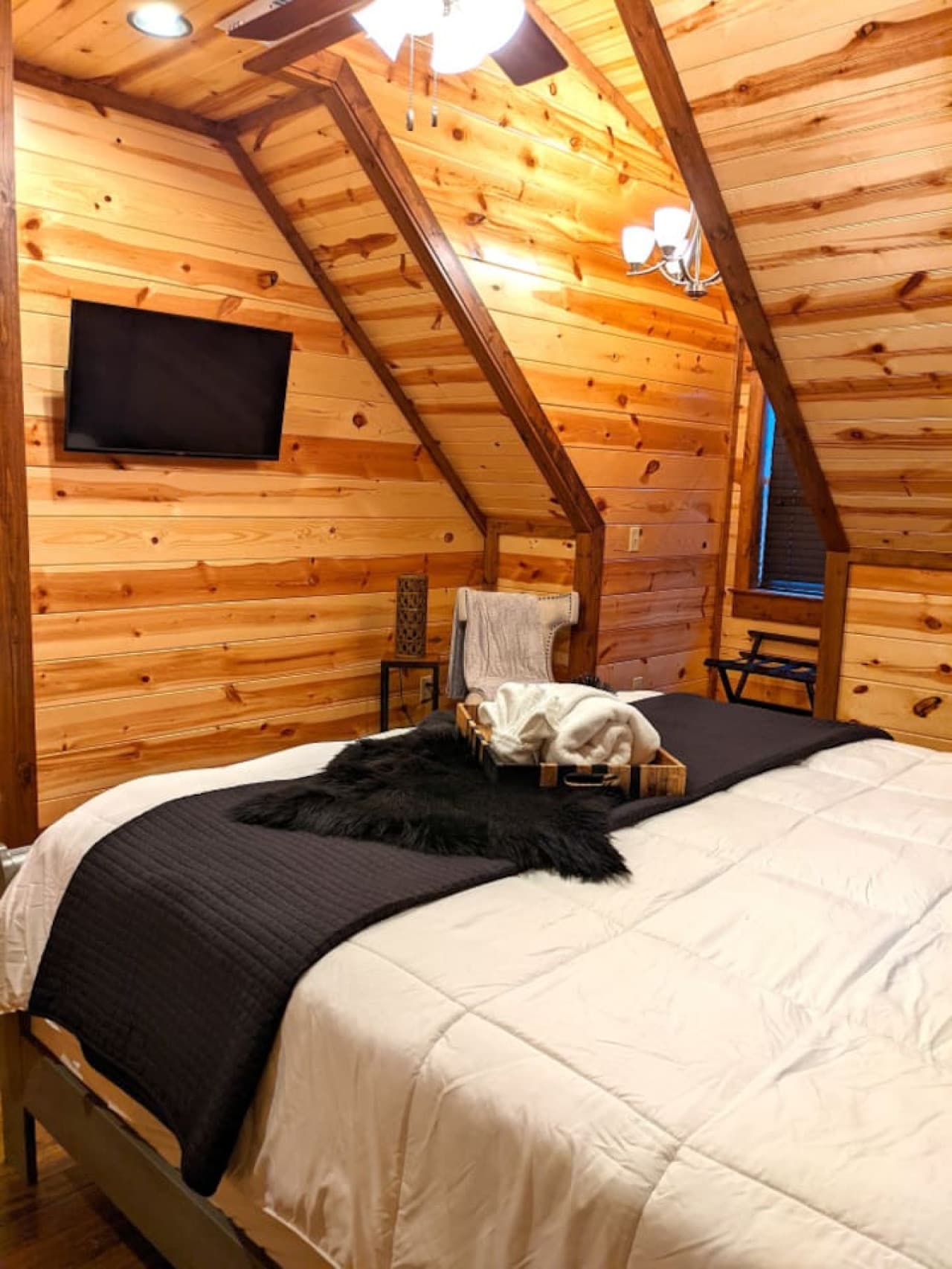 Queen Bedroom #1