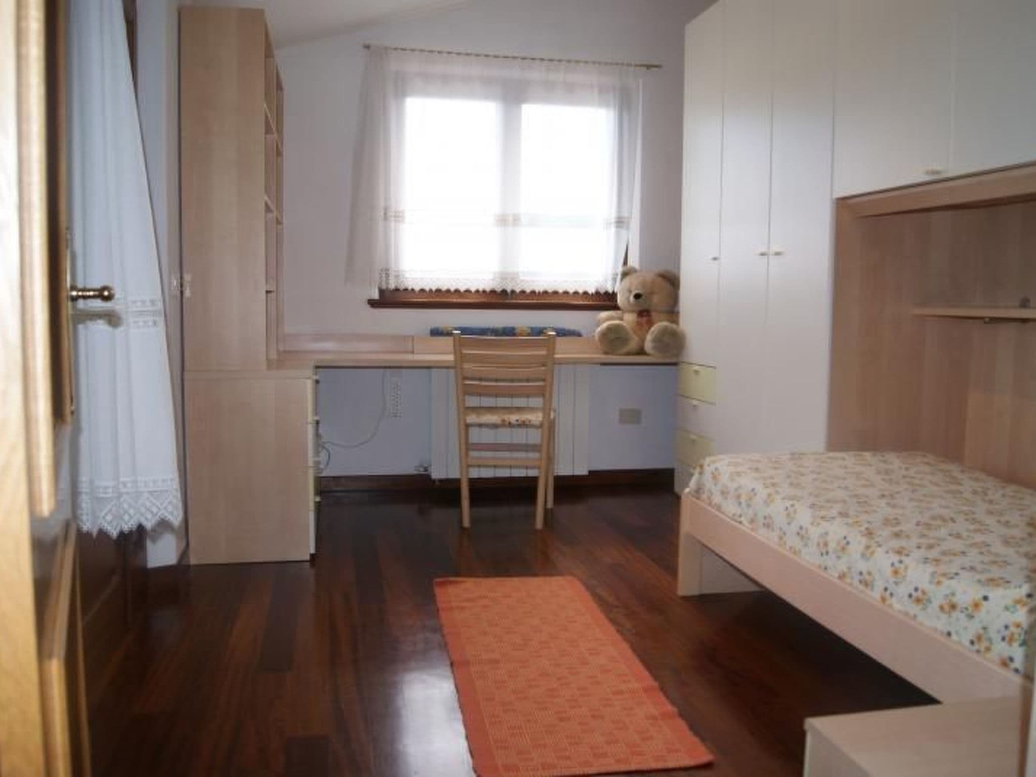 Gallery Image 15