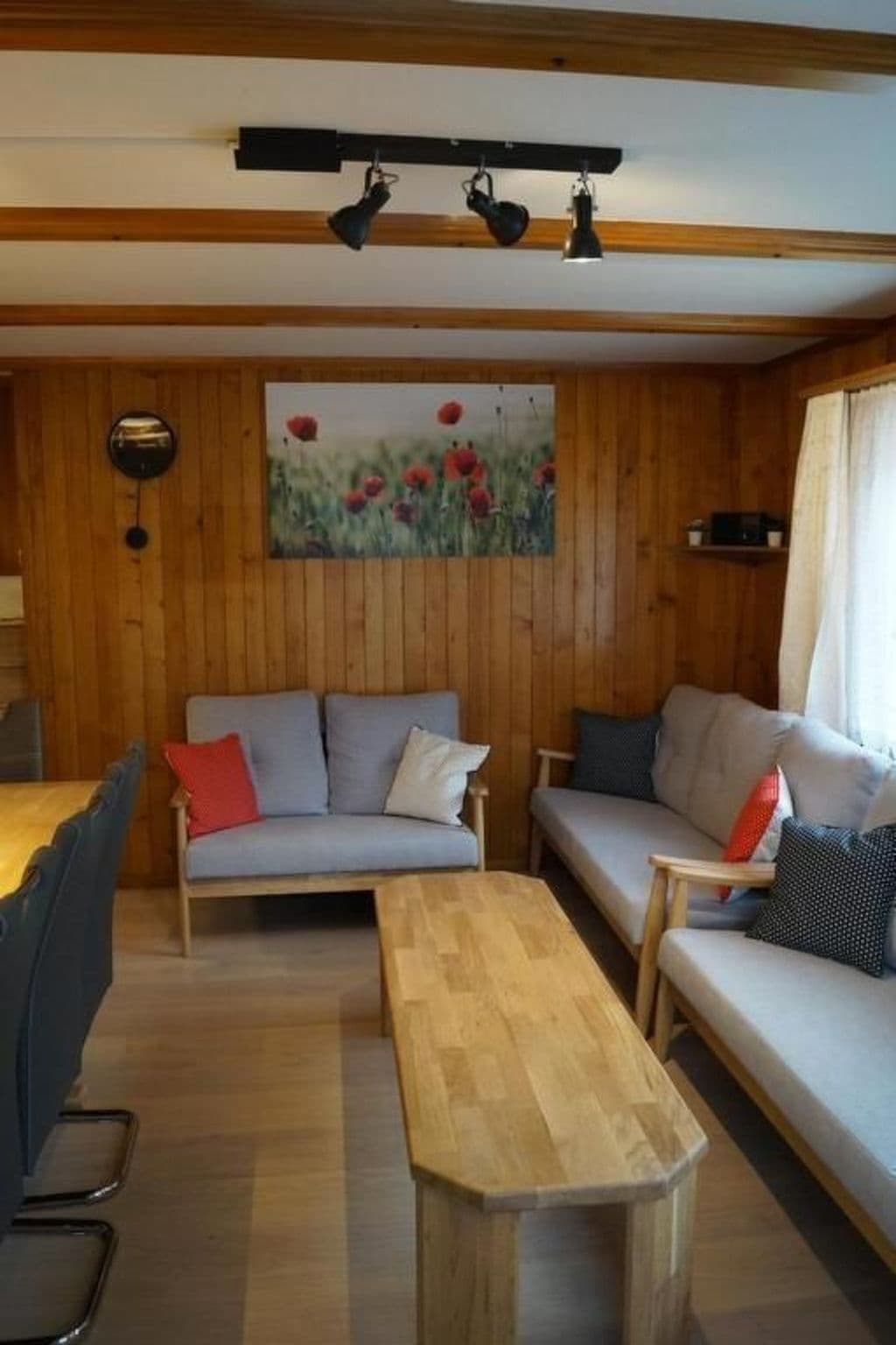 Gallery Image 13